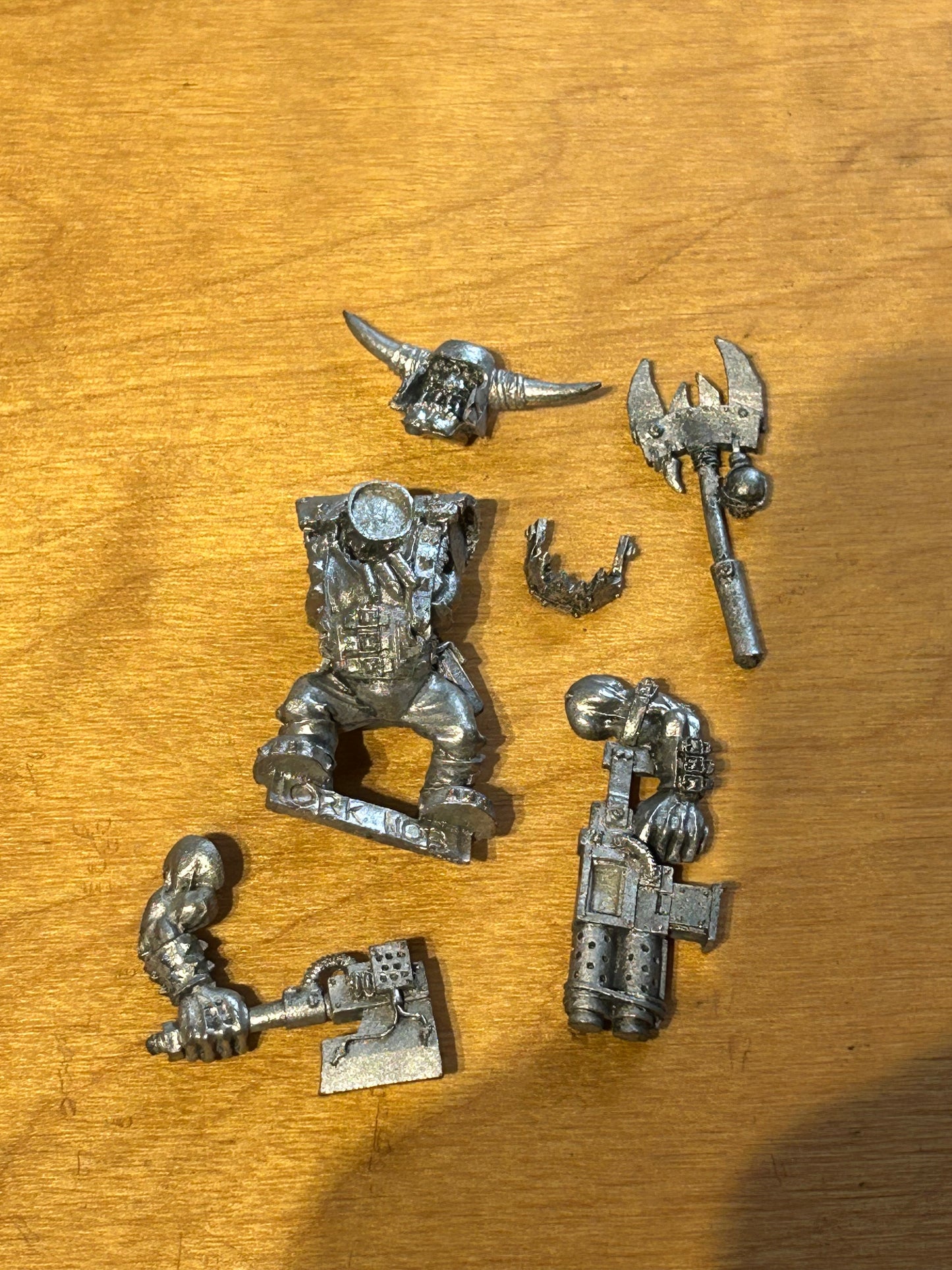 Warhammer 40k metal ork nob