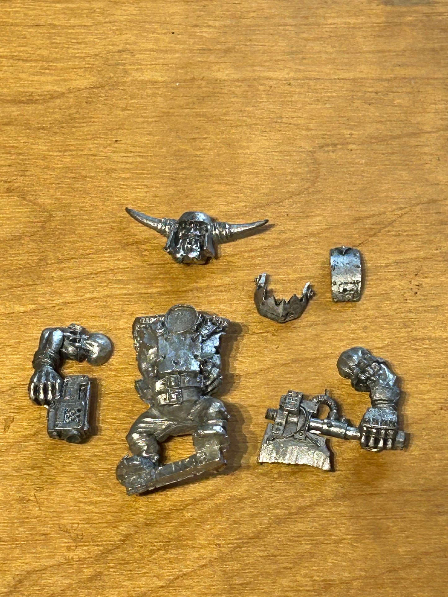Warhammer 40k metal ork nob