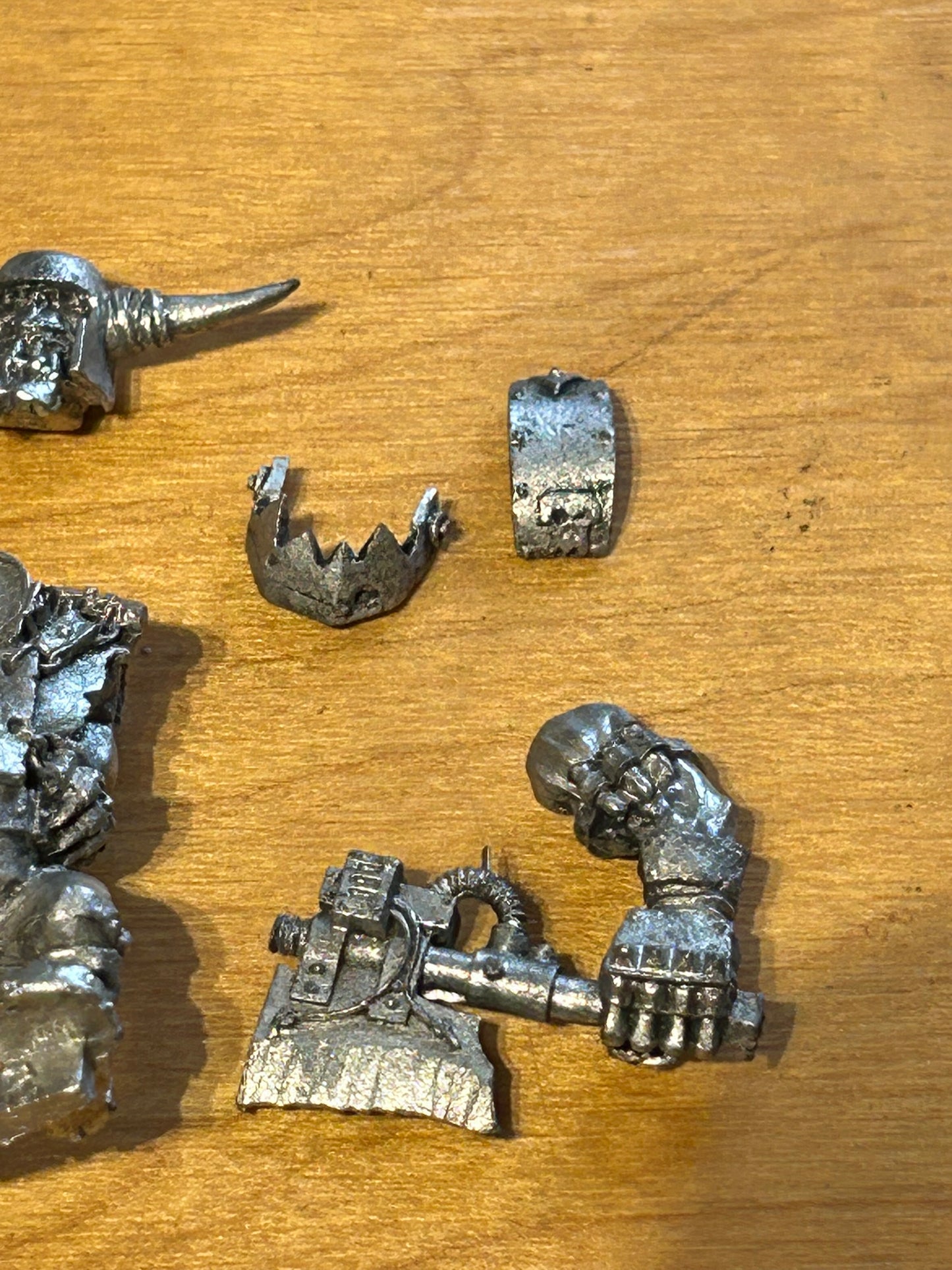 Warhammer 40k metal ork nob