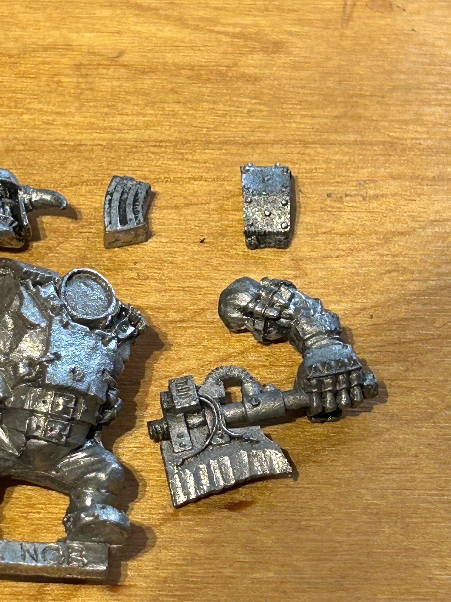 Warhammer 40k metal ork nob