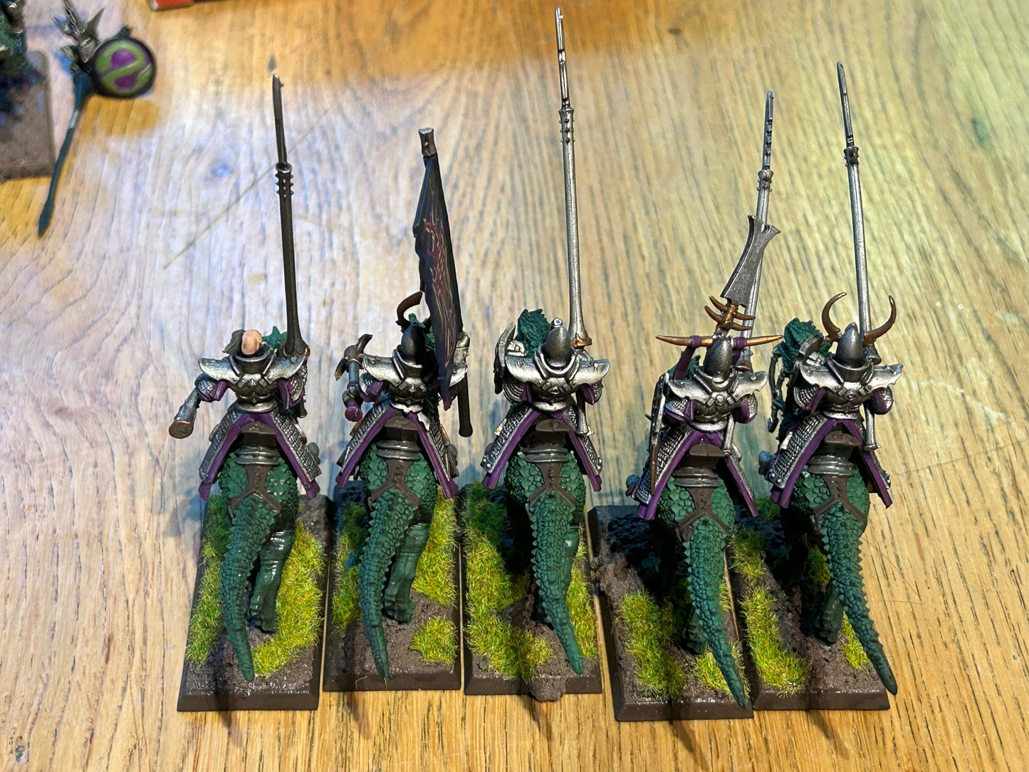 Warhammer fantasy cold one knights x5 including full command (champion’s helmet decoration is half broken off)