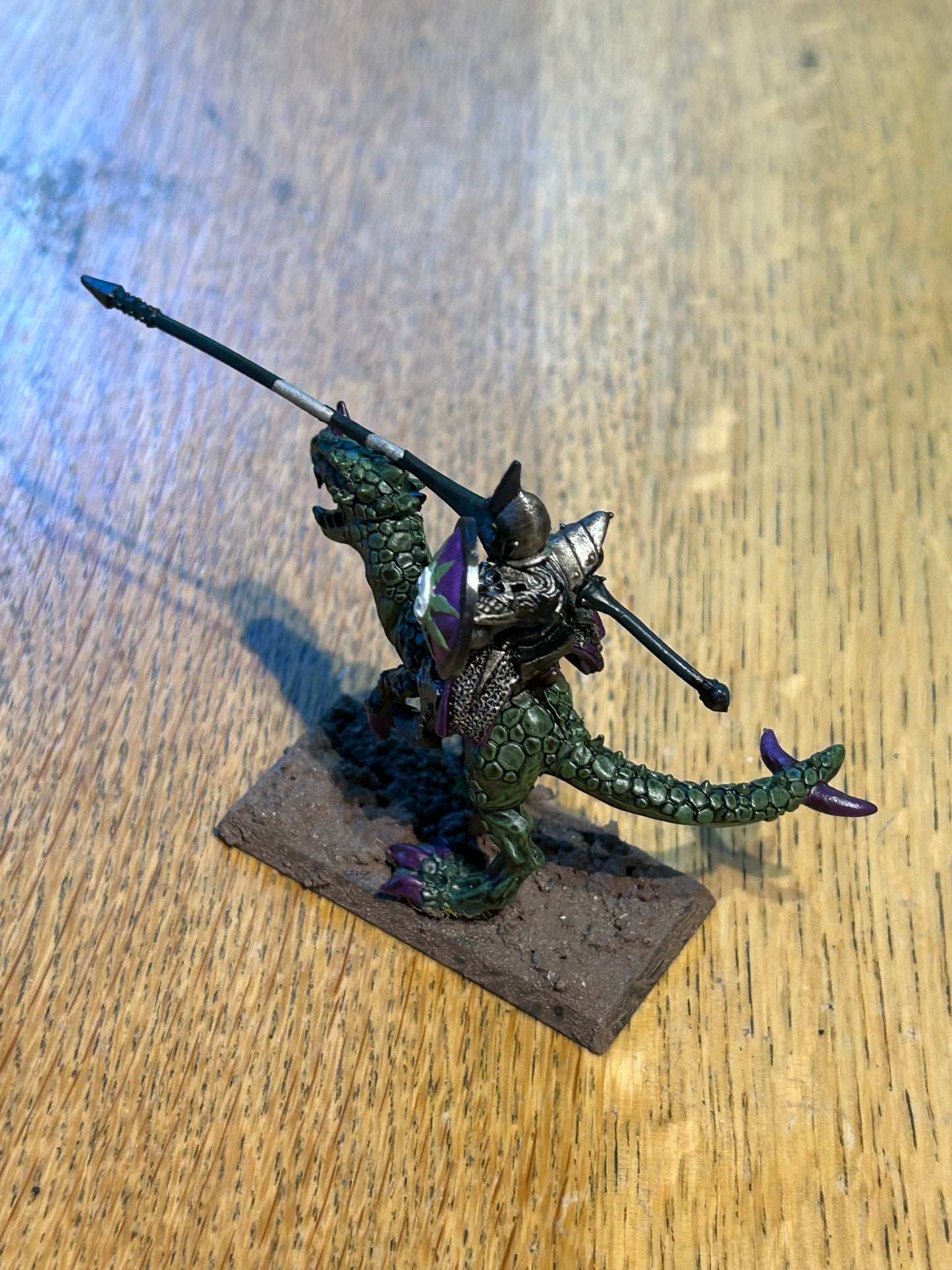 Warhammer fantasy dark elf cold one knight