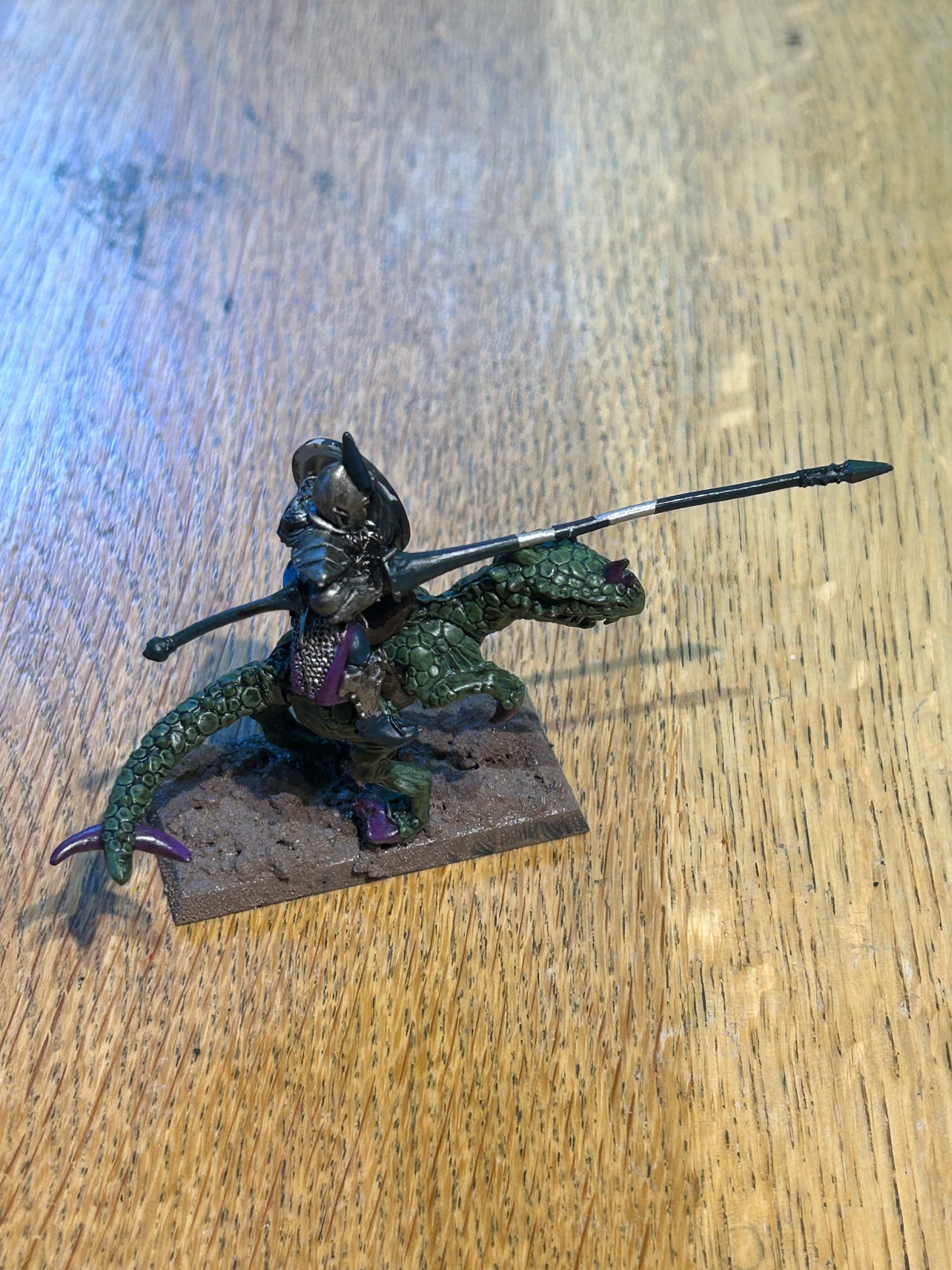 Warhammer fantasy dark elf cold one knight