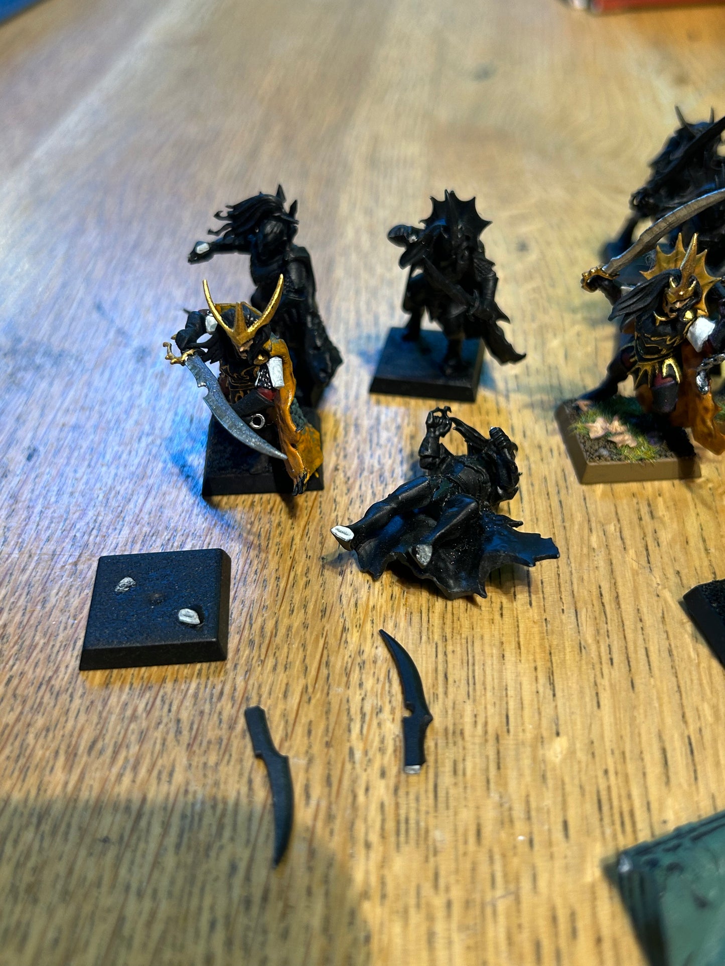 Warhammer fantasy dark elf black ark corsairs x20 (4 have broken weapons and there are only two spare blades to fix any of them) half painted
