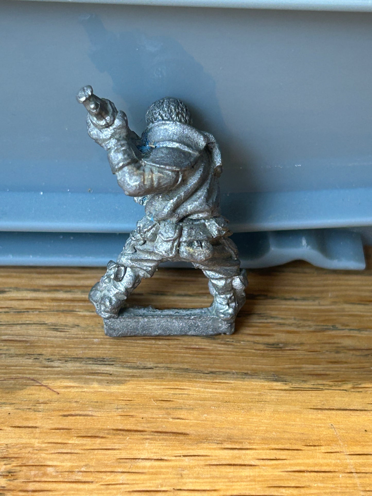 Rogue Trader Imperial Guardsman with autogun or space pirate