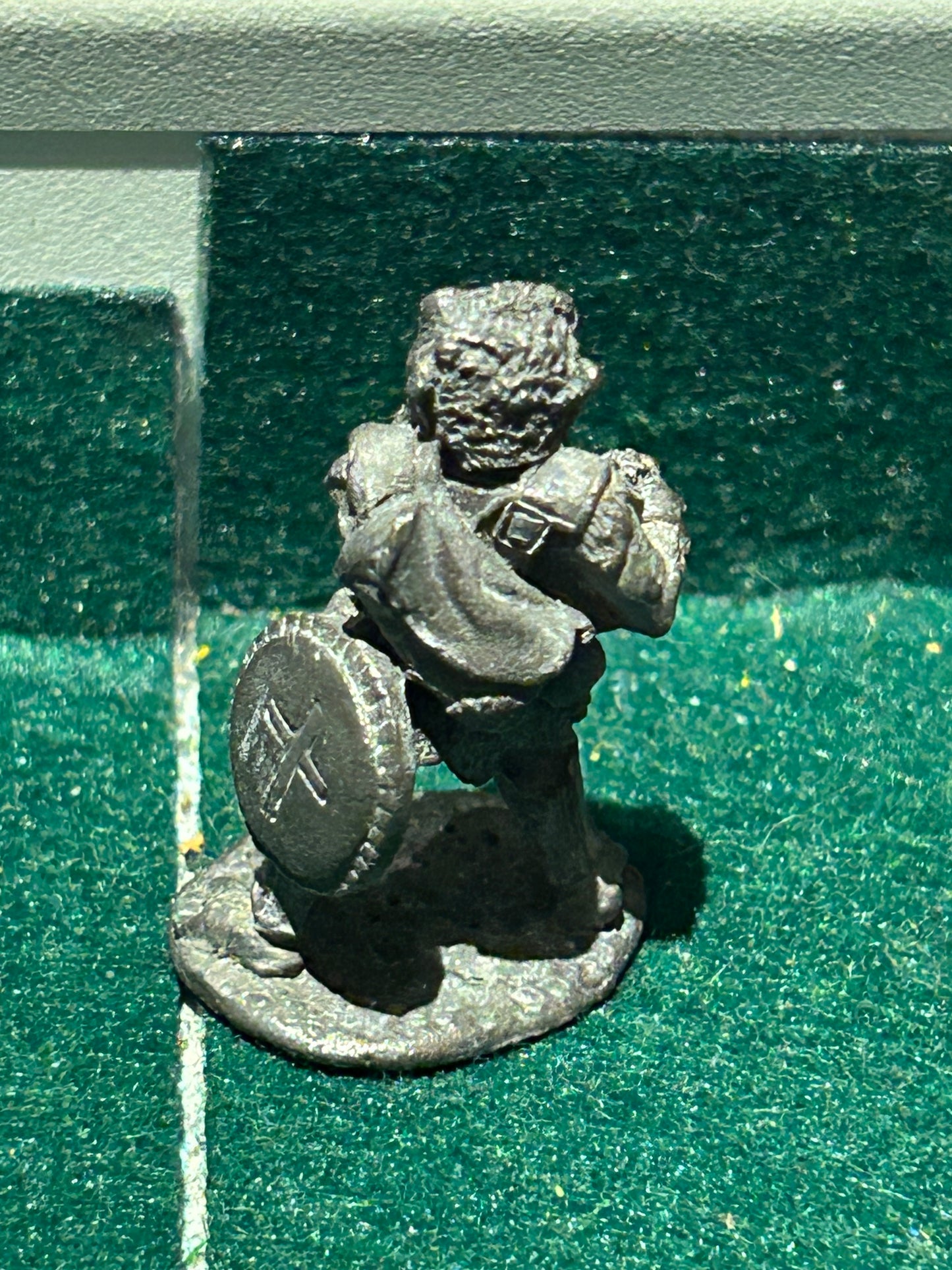 Ogre Runequest Adventurer Zorak Zoran DAMAGED (missing weapon) Pre-slotta Citadel Metal Miniature