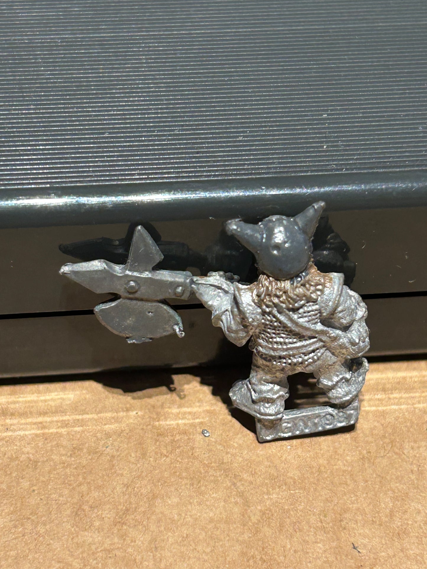Citadel Iron Claw Norse/Gothic Dwarf with halberd Oldhammer OOP 1987