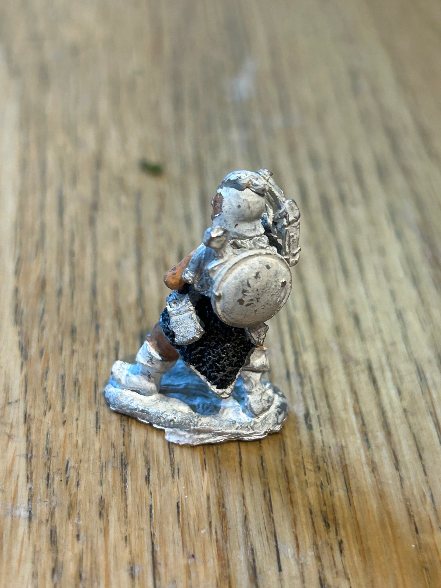 1984 Dark Elf C09 (2C-01)
Warrior w. Crossbow & Broadsword