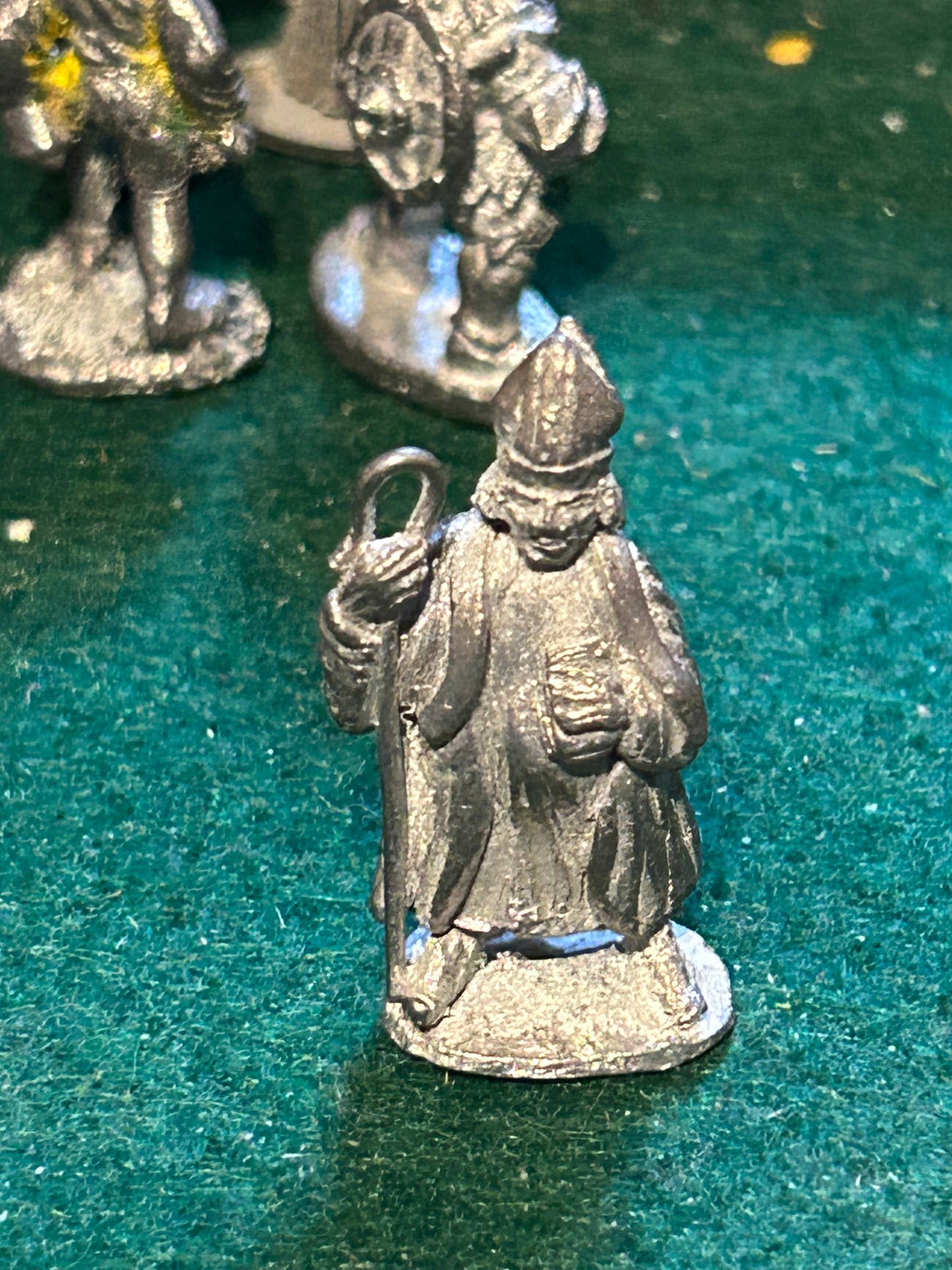 Medieval priest (unknown manufacturer)