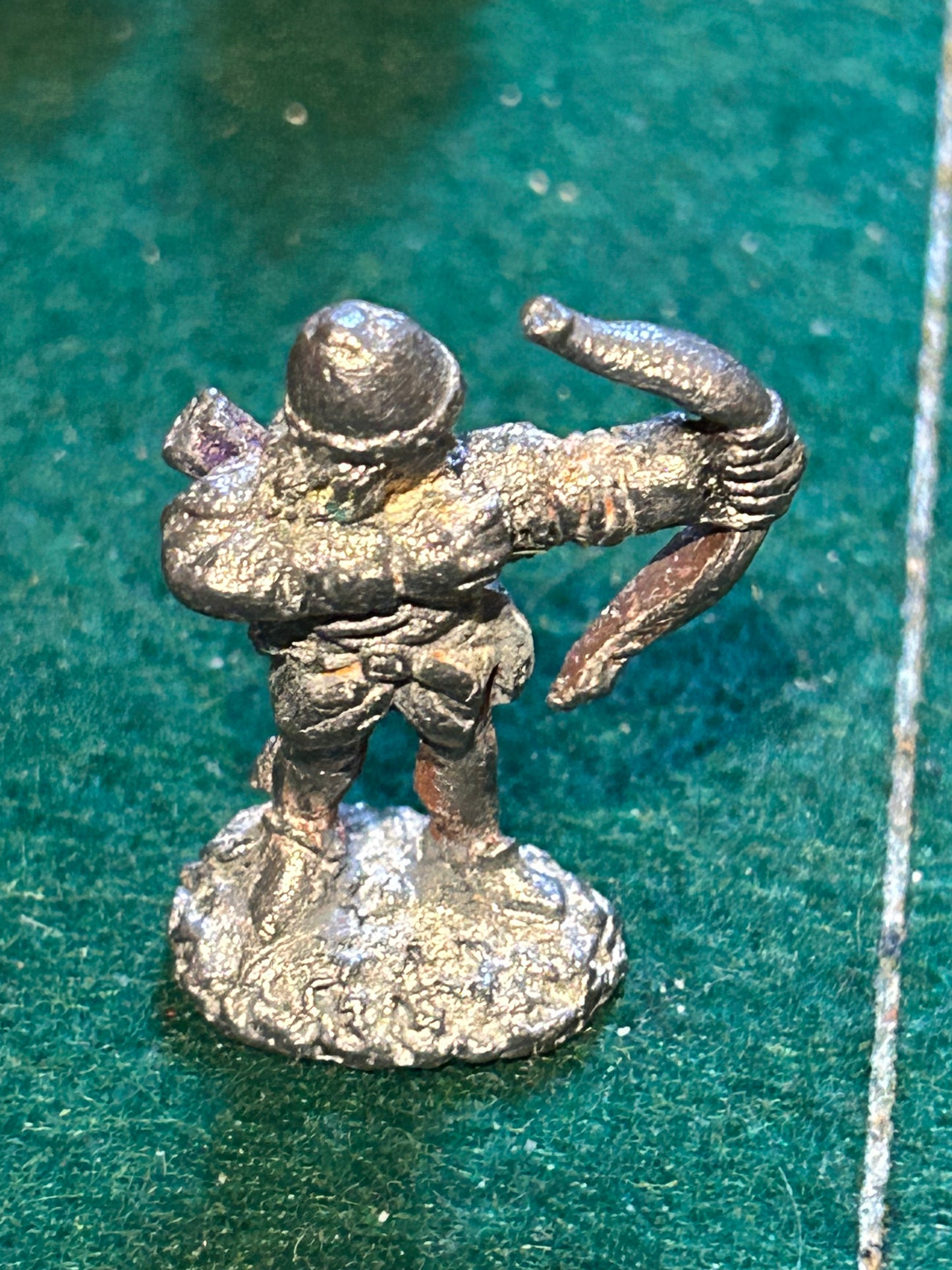 Grenadier models bowman archer (possibly an elf)