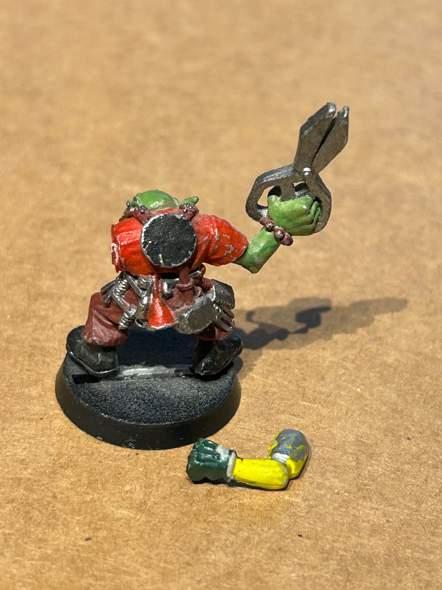 Warhammer 40K Rogue Trader ('90) - Ork Painboy w/Scissors - OOP Oldhammer