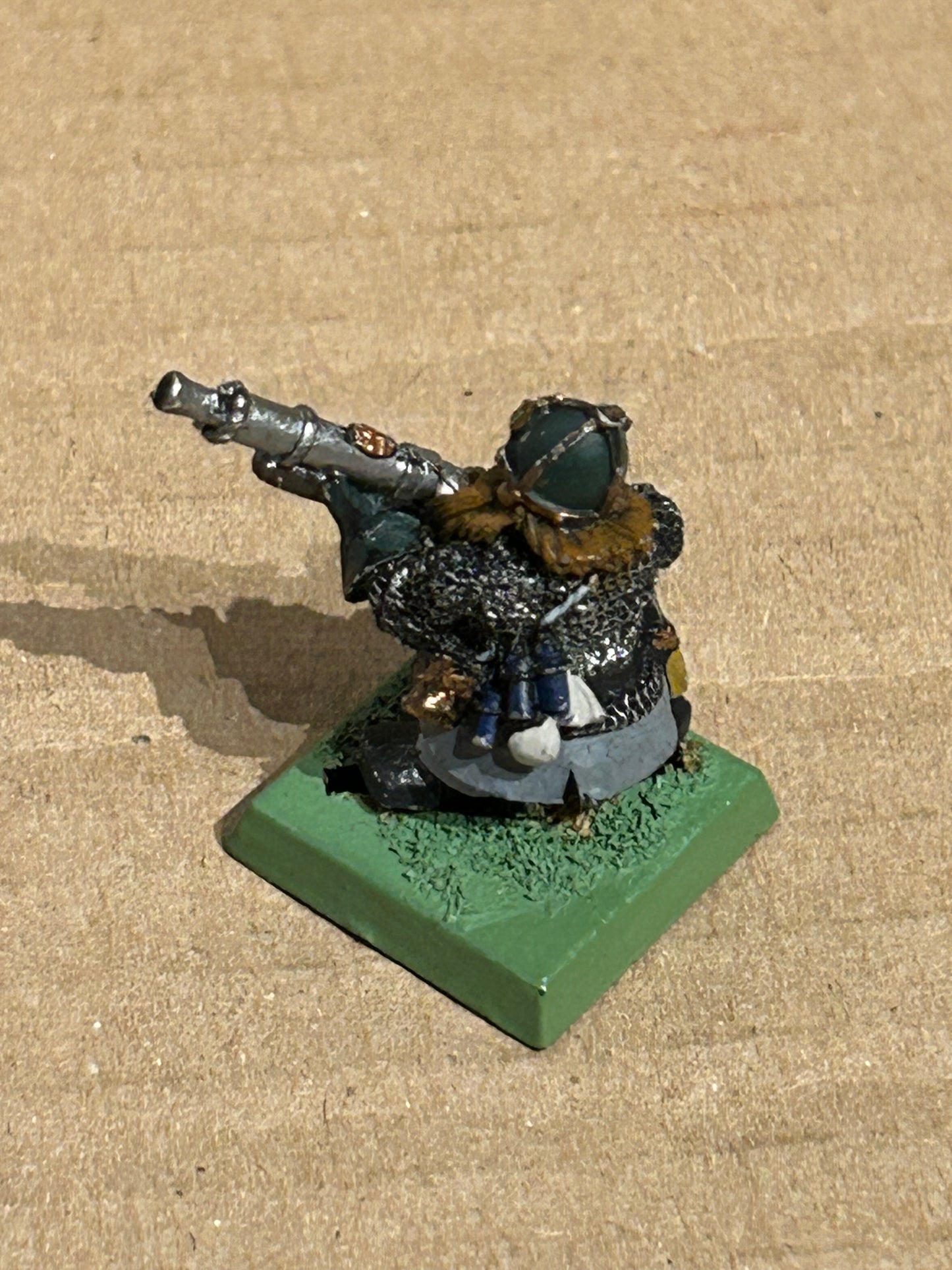 Warhammer fantasy dwarf thunderer
