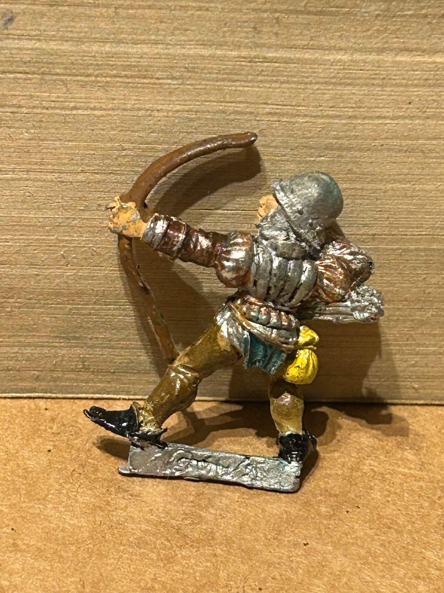 CITADEL VINTAGE 1980'S 28mm C 26 BRETONNIAN RETAINER ARCHER