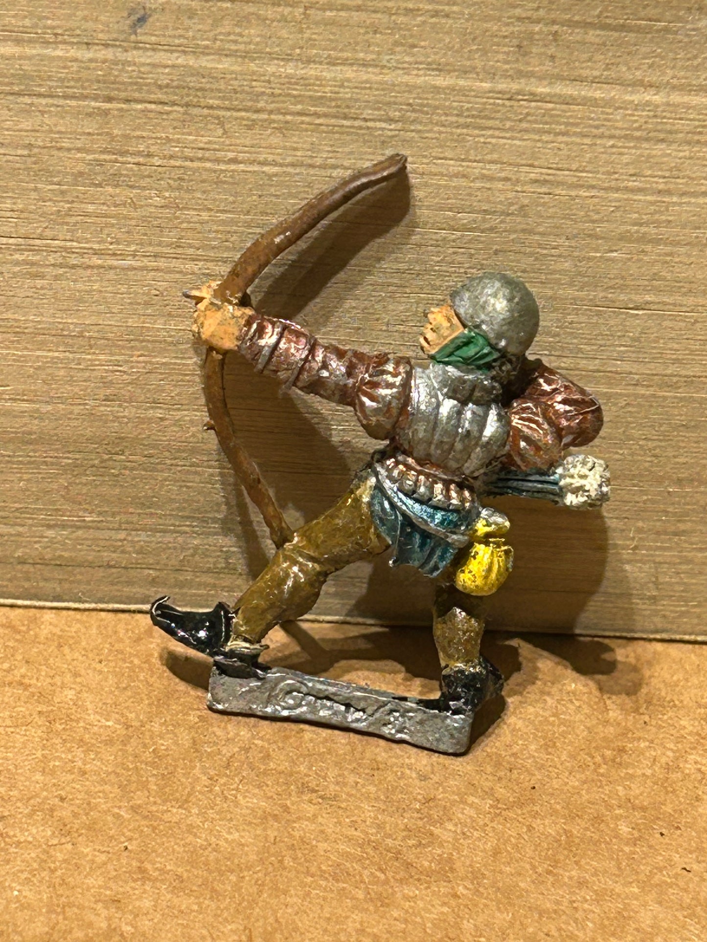 CITADEL VINTAGE 1980'S 28mm C 26 BRETONNIAN RETAINER ARCHER