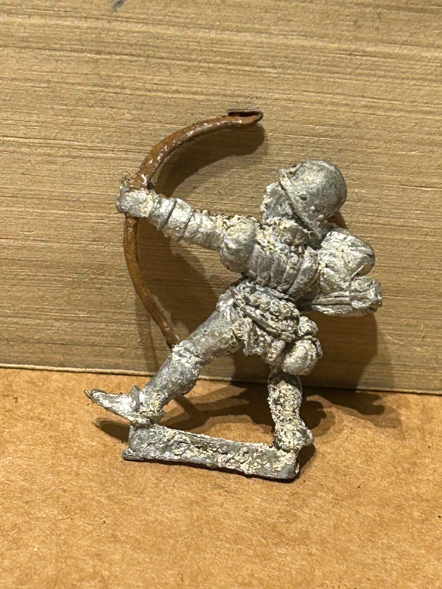 CITADEL VINTAGE 1980'S 28mm C 26 BRETONNIAN RETAINER ARCHER