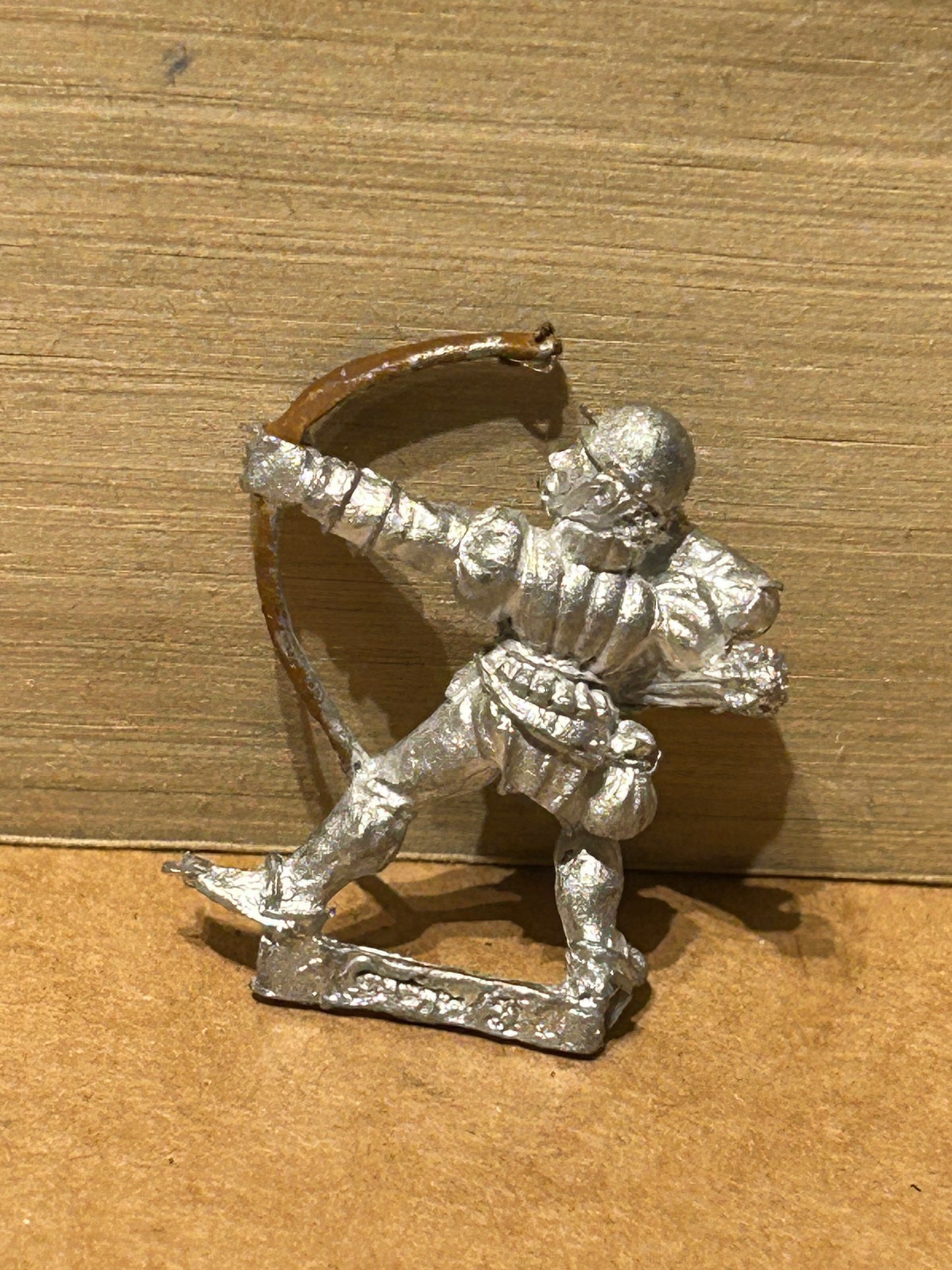 CITADEL VINTAGE 1980'S 28mm C 26 BRETONNIAN RETAINER ARCHER