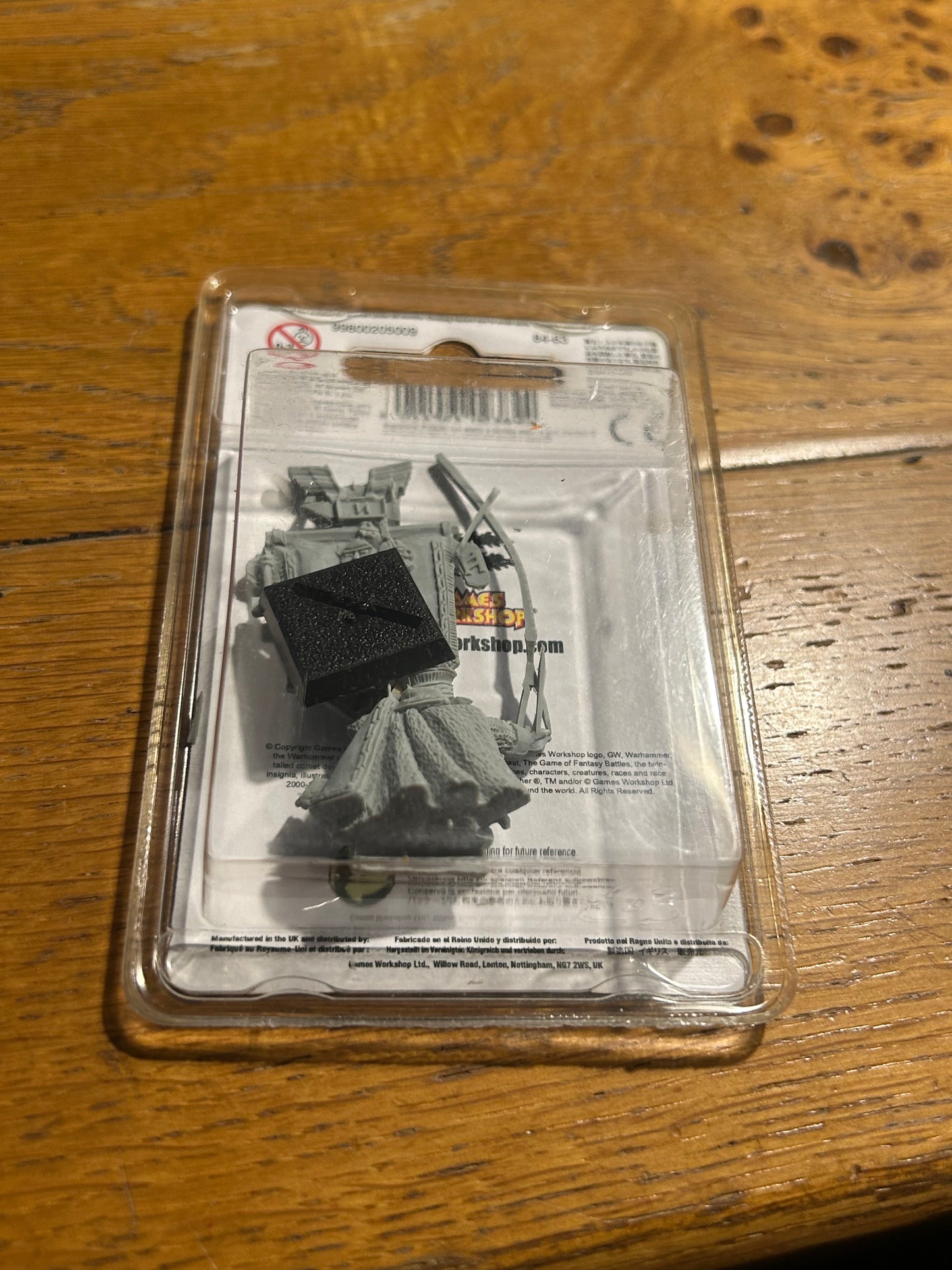 Warhammer Old World Dwarf Thane Battle Standard Bearer Finecast new in blister