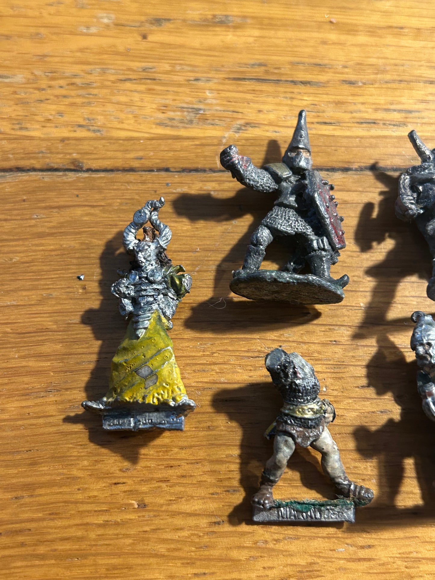 Warhammer fantasy warriors of chaos broken miniatures x4