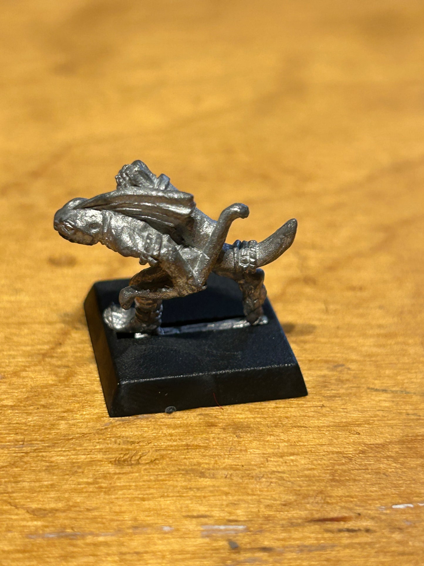 Warhammer fantasy skink with bow archer lizardmen (3 available)