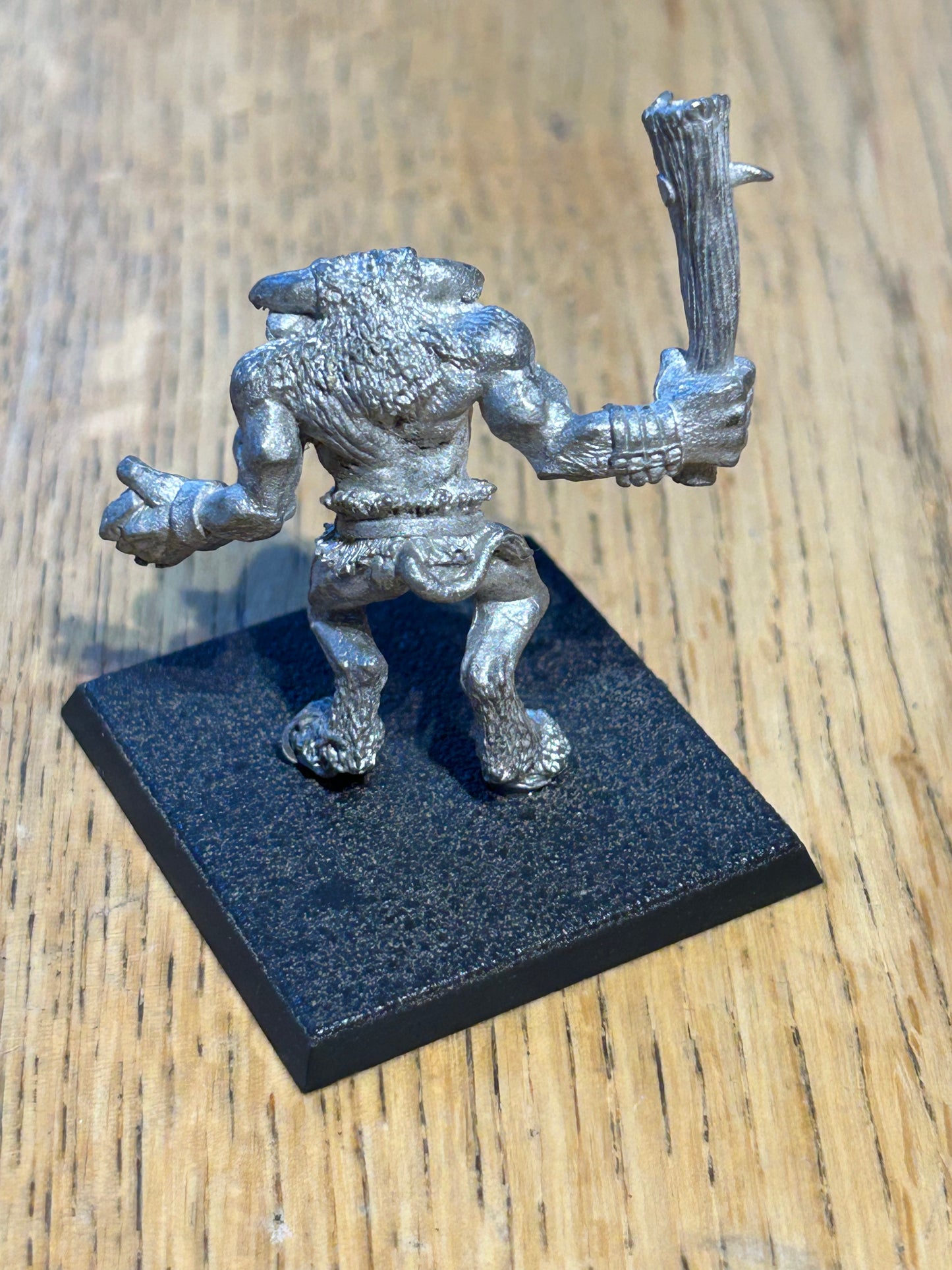 Citadel Warhammer 80s Marauder MM42 Minotaur A with spiked club