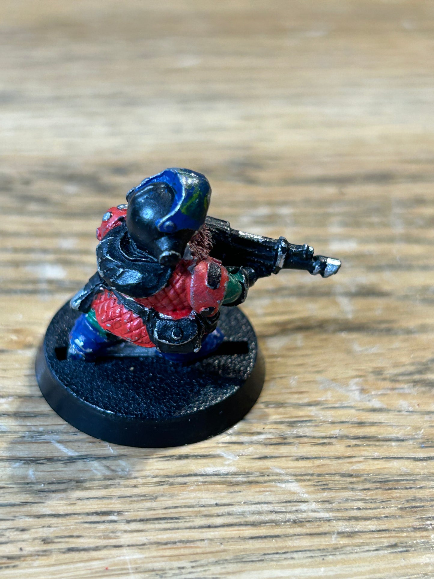Iron Claw Squat
Las Gun Squats Rogue Trader 80s Metal Citadel