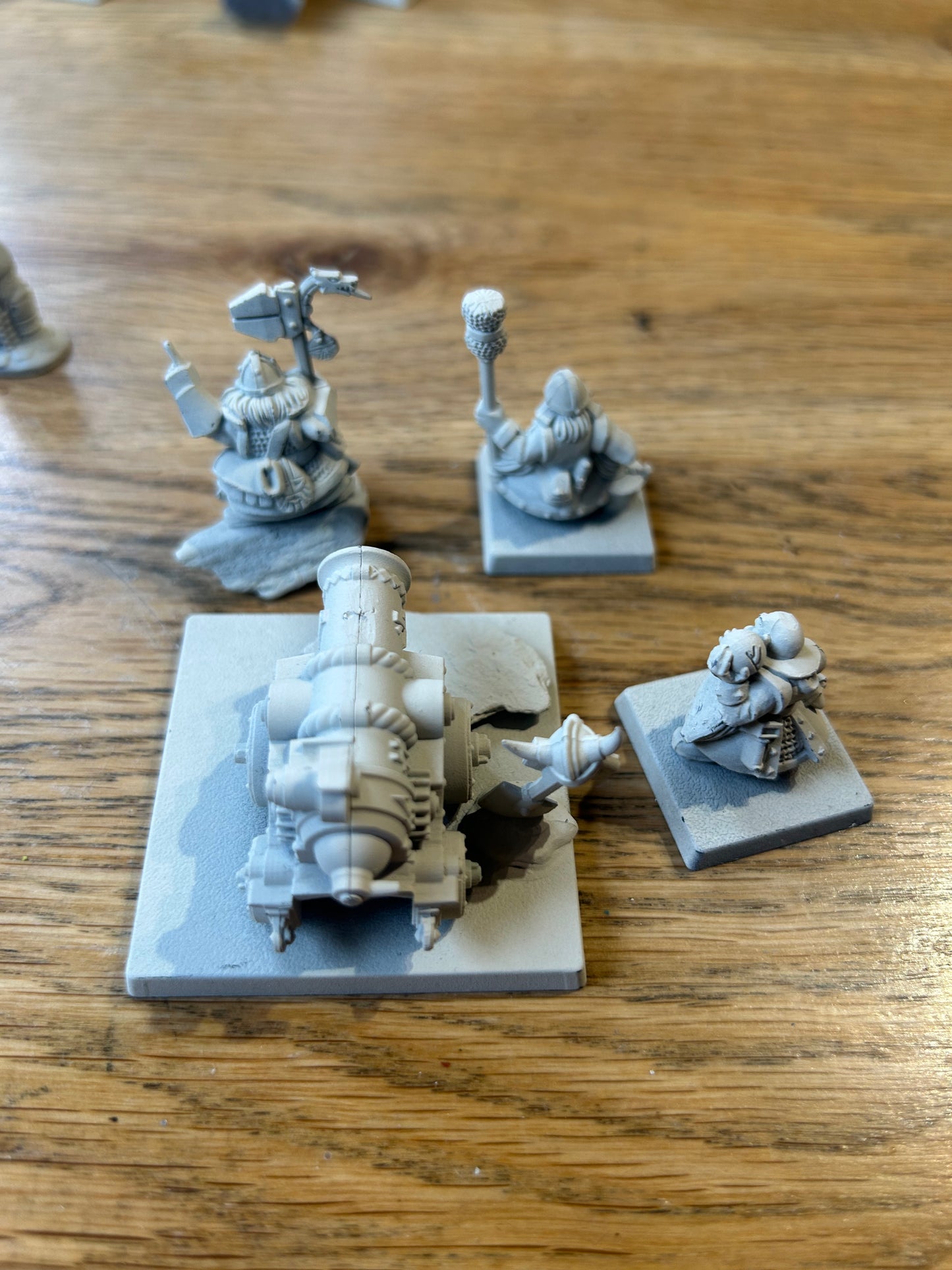 Warhammer Old World Battle for Skull Pass - Dwarfs - Cannon & Crew/Engineer