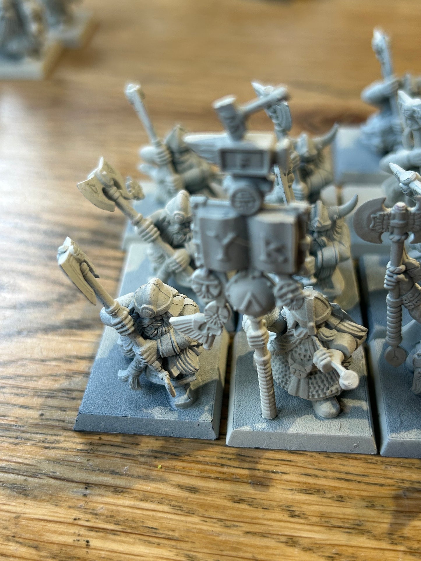 Warhammer fantasy old world plastic dwarf clansmen with great weapons including command x16