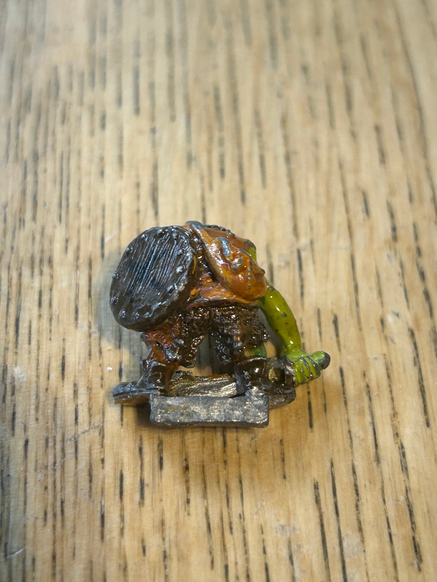 Warhammer Fantasy ME41 Goblin warg rider on foot Lord of the rings