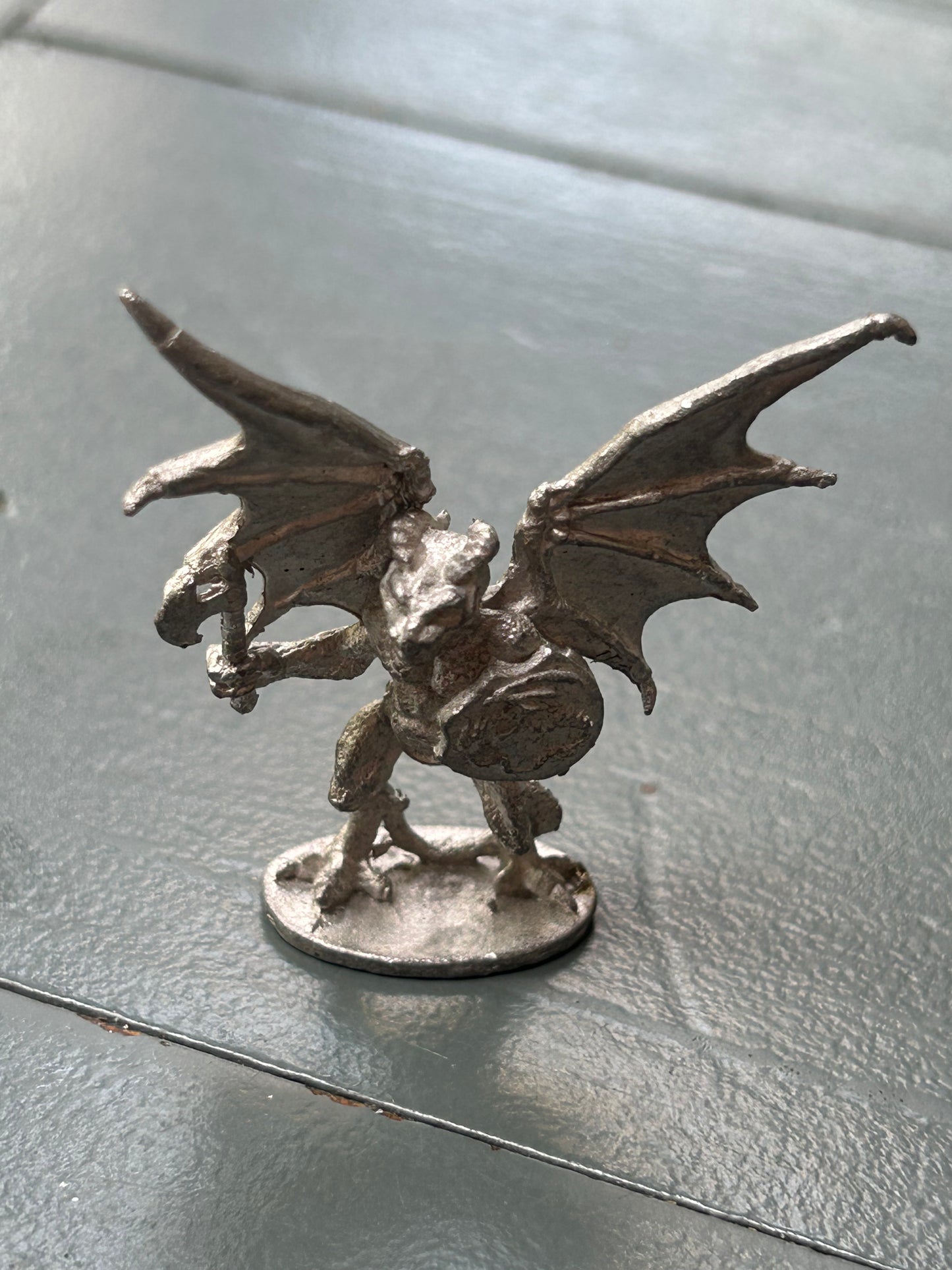 Grenadier models dragonen dragon man with axe and shield