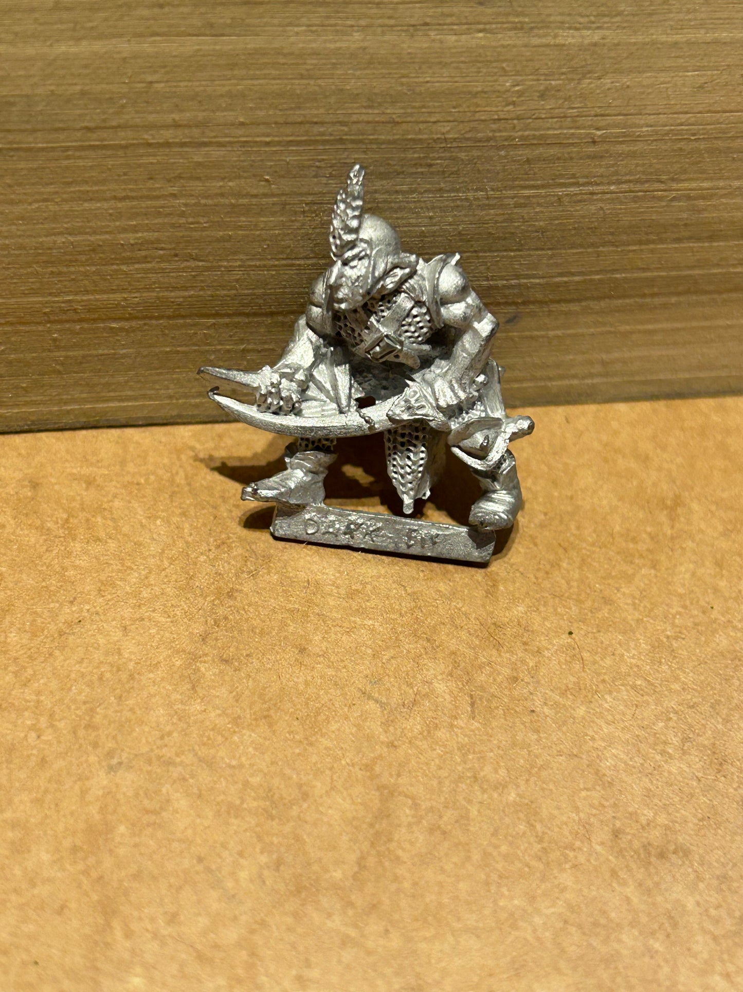 Warhammer: Dark Elves - Vonothar Twoblades miniature (C09)