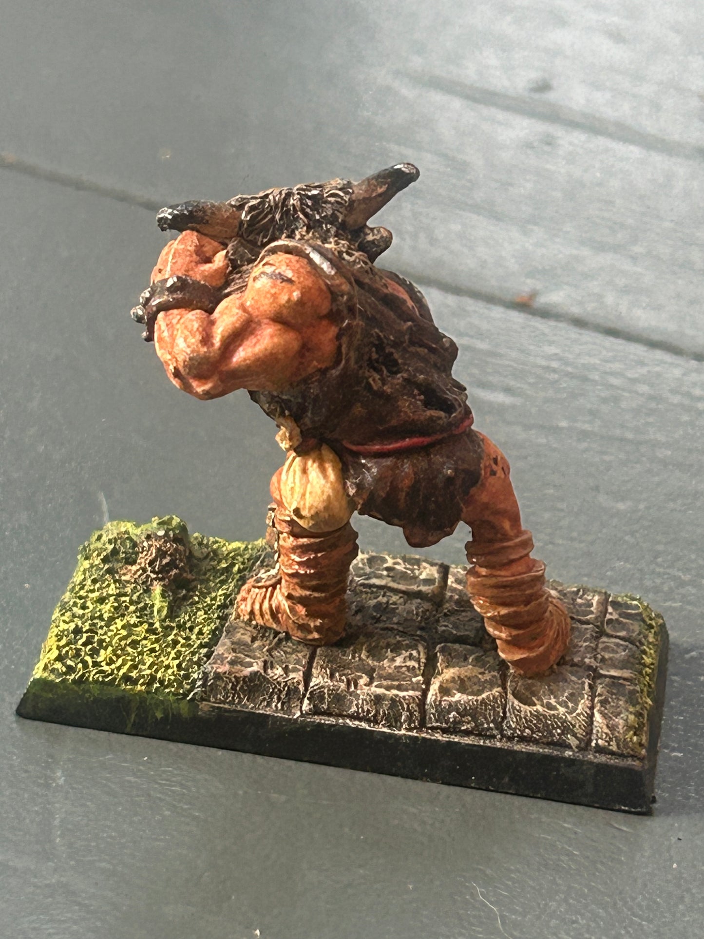 C25 Minotaurs warhammer fantasy Redeye Sword Breaker (missing his sword)