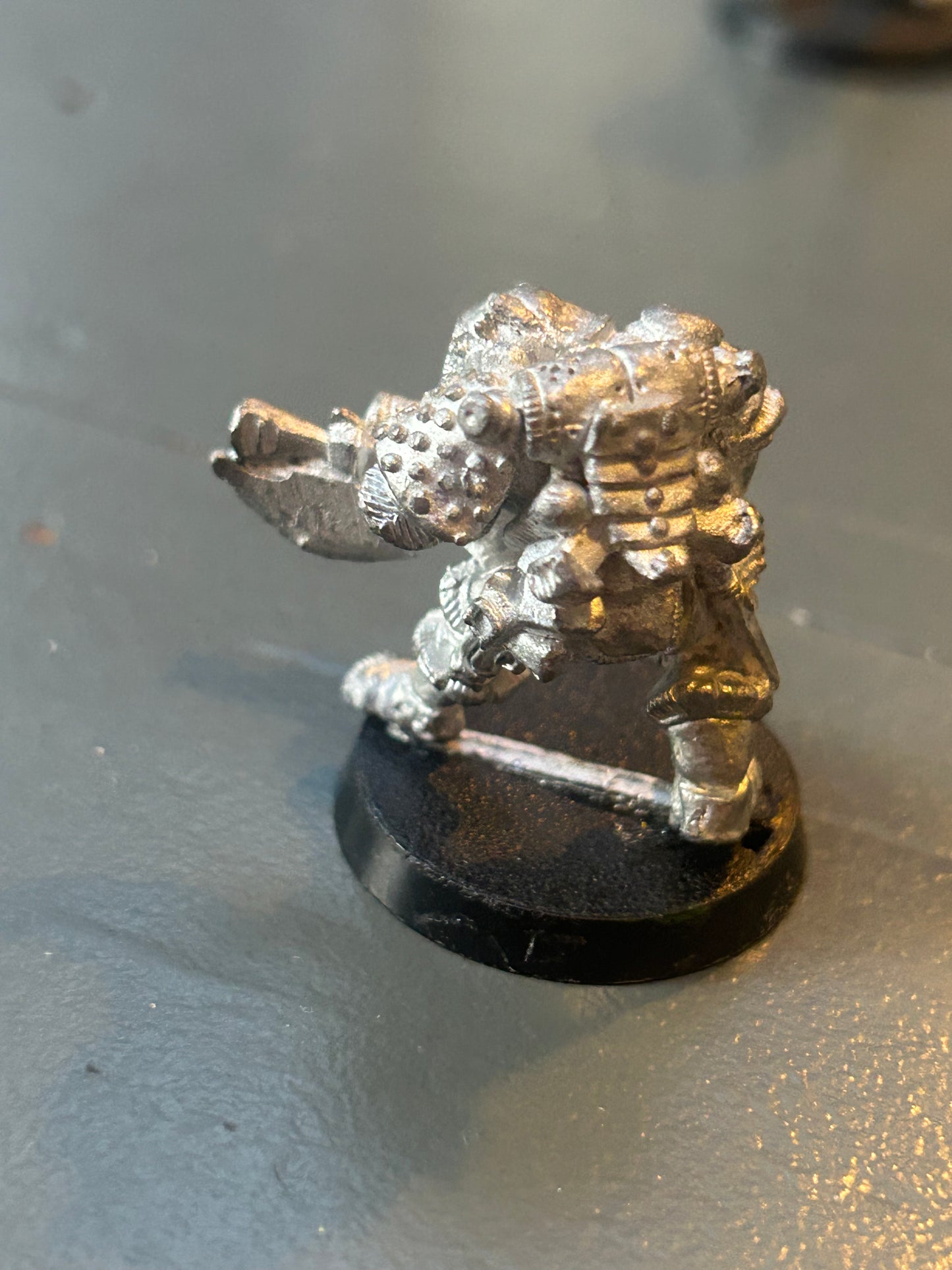 Warhammer 40k Rogue Trader Space Marines C100 Marine advancing Metal
