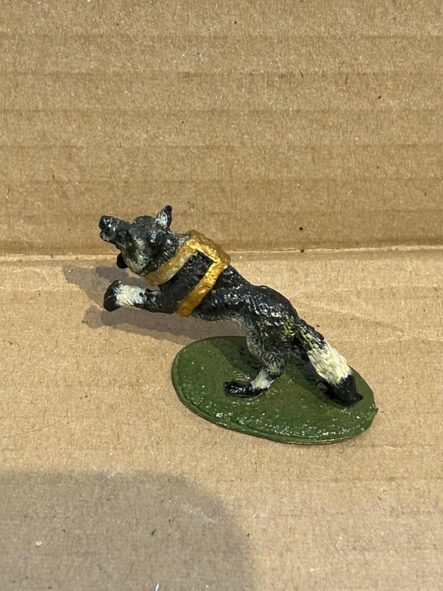 Gremlin miniatures wolf