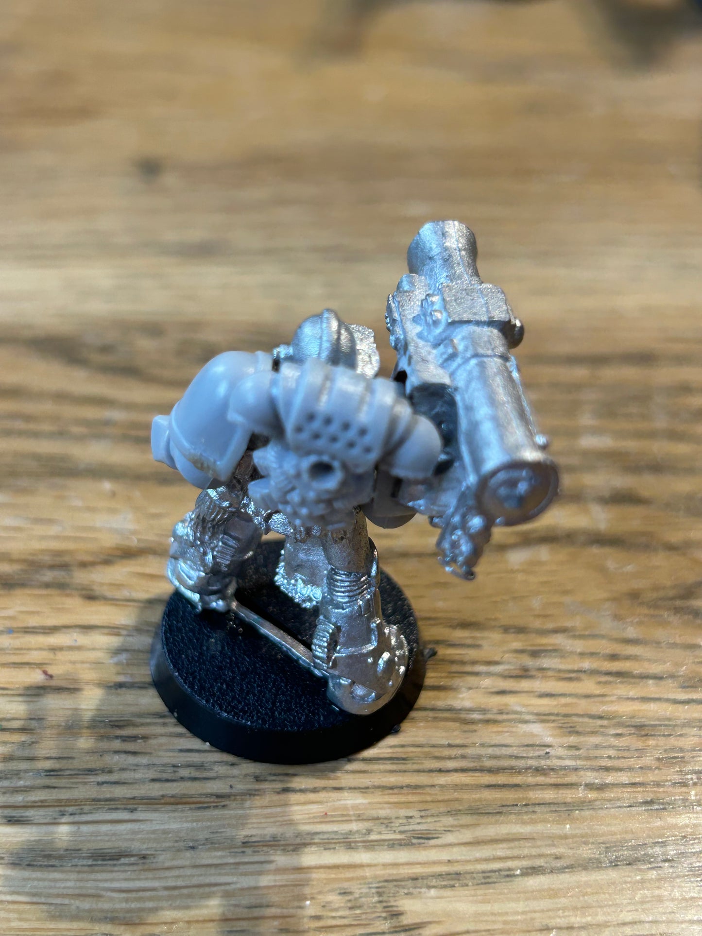Warhammer 40k Space Wolves Long Fang Missile Launcher Metal