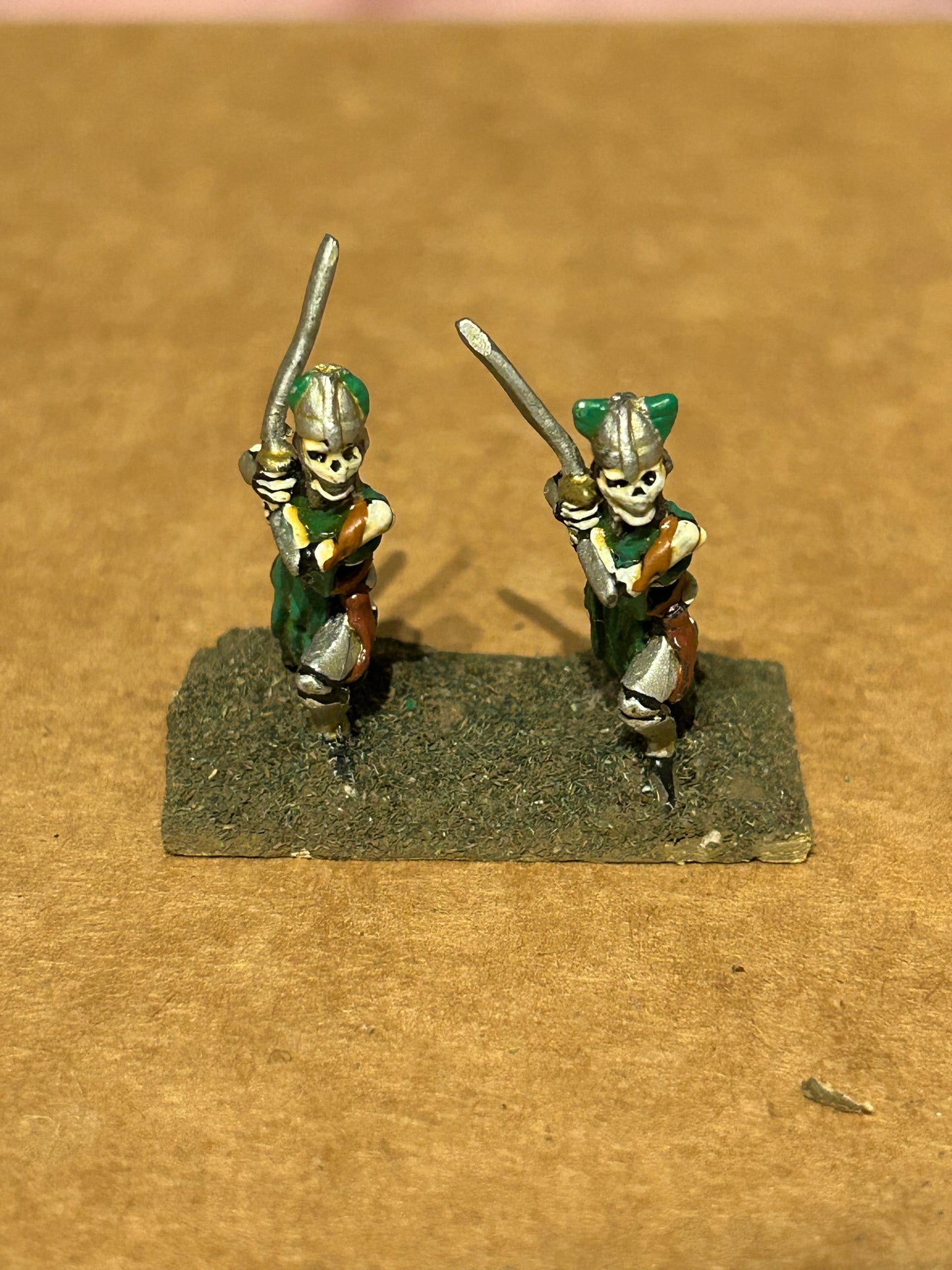 Prince August miniatures PAM armoured skeleton with 2 handed sword x2 warhammer fantasy undead proxy
