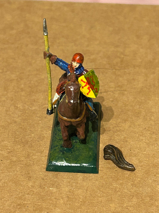 Warhammer fantasy bretonnian mounted man at arms