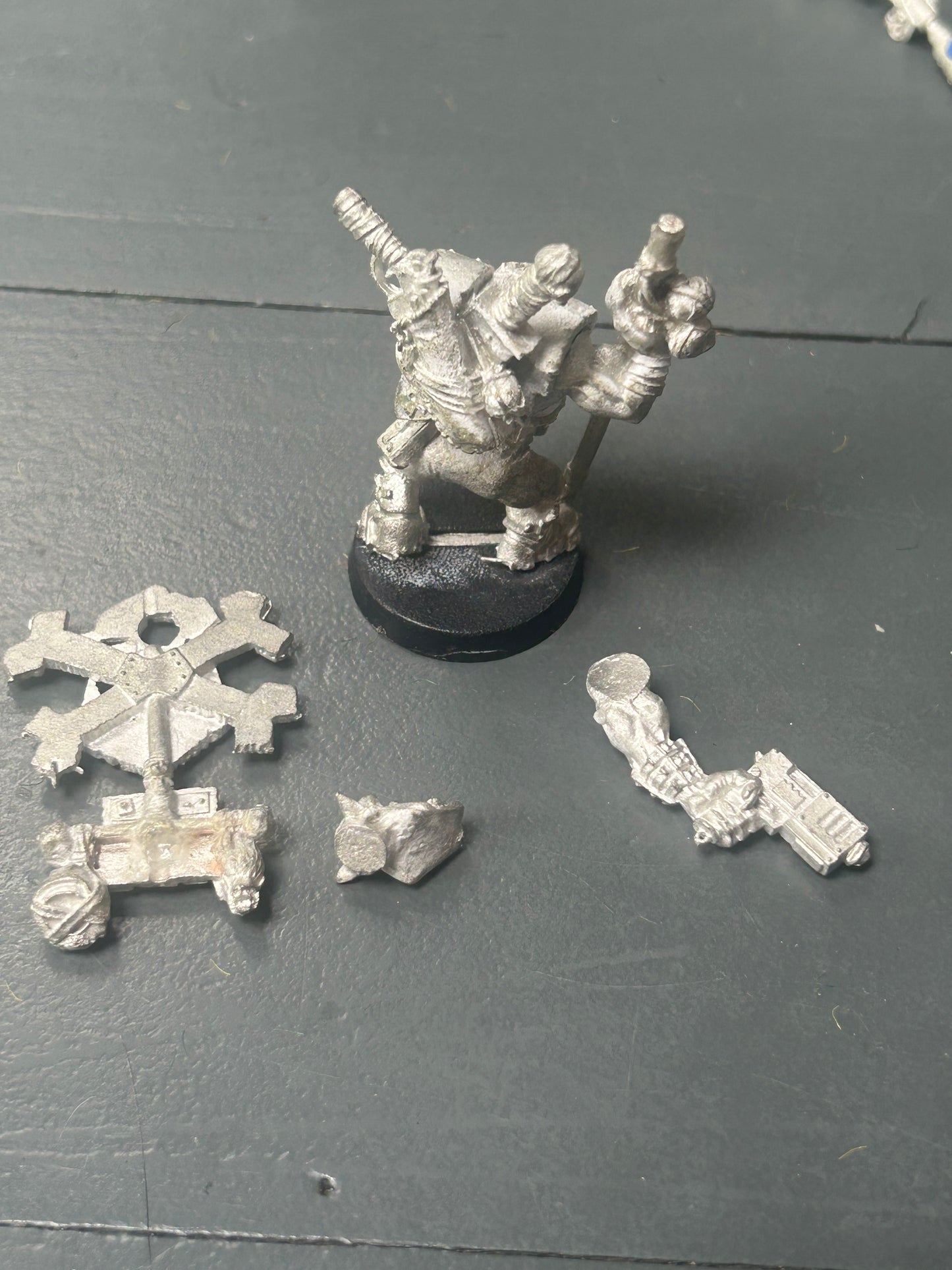 Warhammer 40k metal ork nob with standard