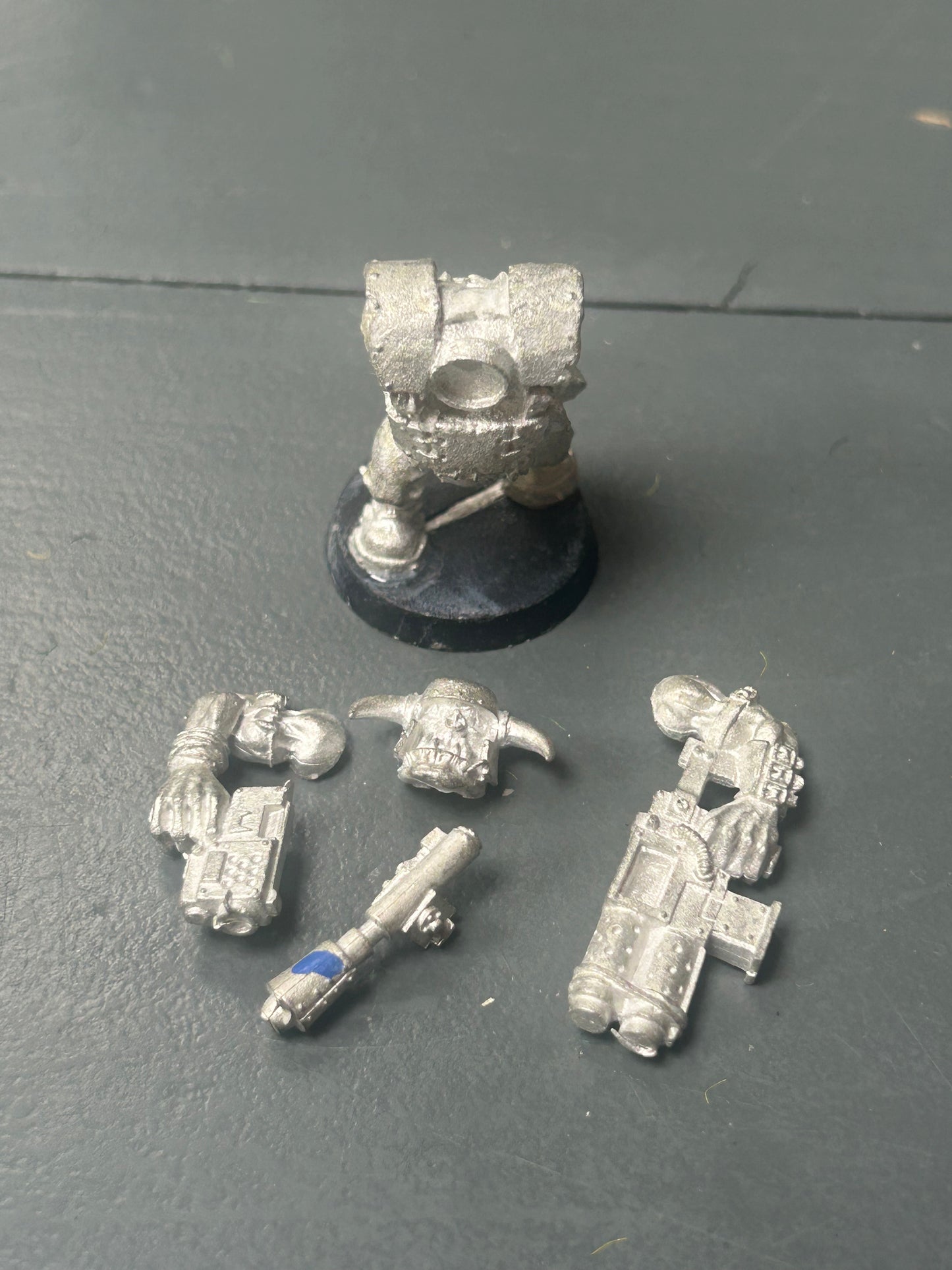 Warhammer 40k metal ork nob