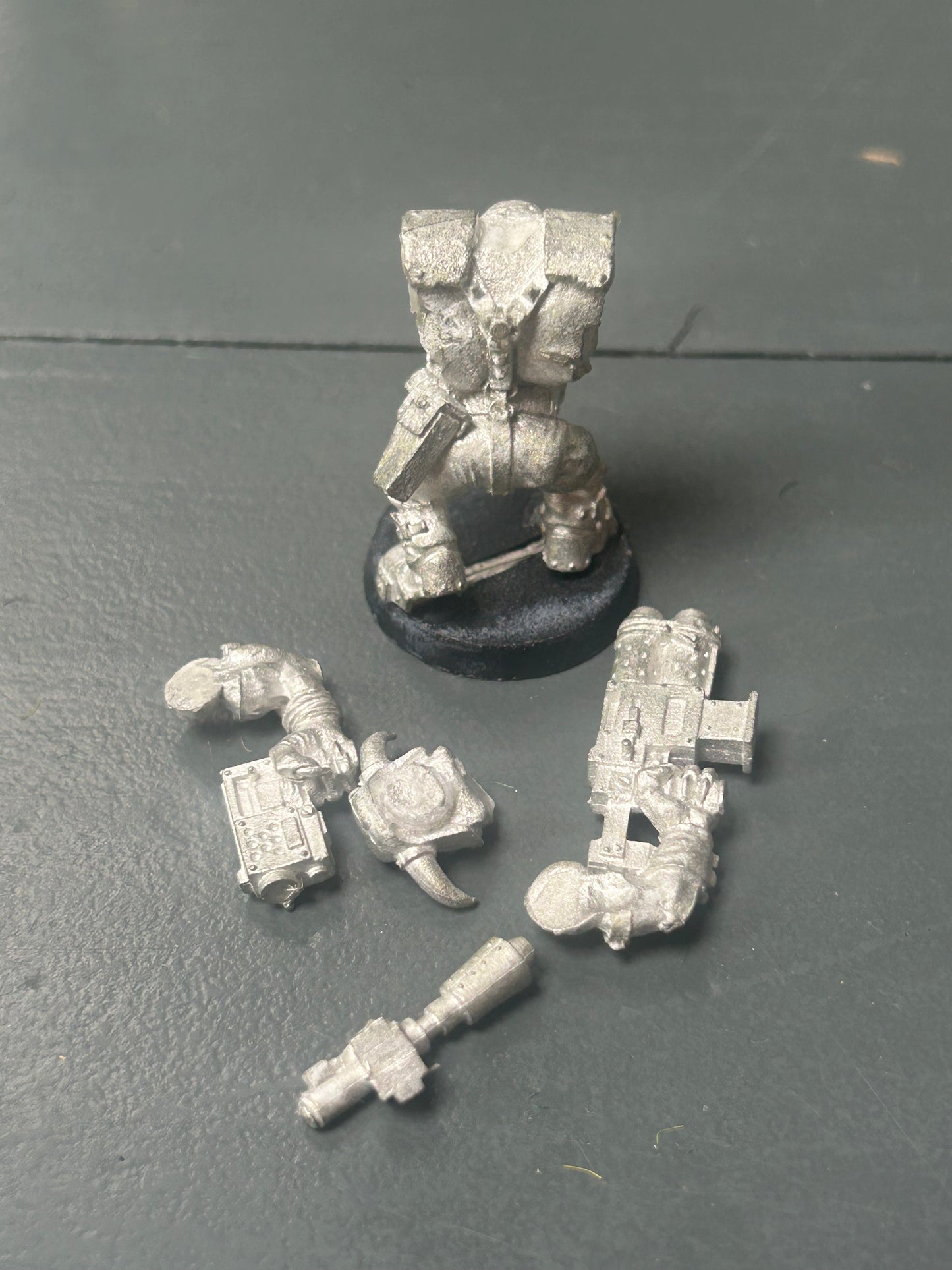 Warhammer 40k metal ork nob