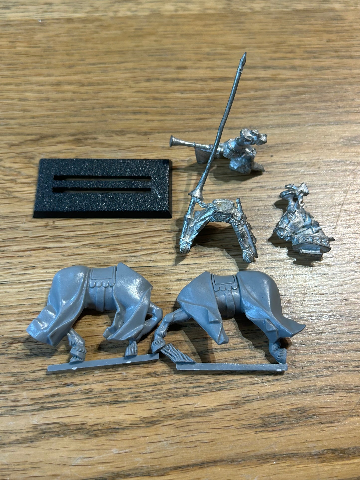 Warhammer Fantasy BRETONNIAN GRAIL KNIGHT MUSICIAN metal 5th edition