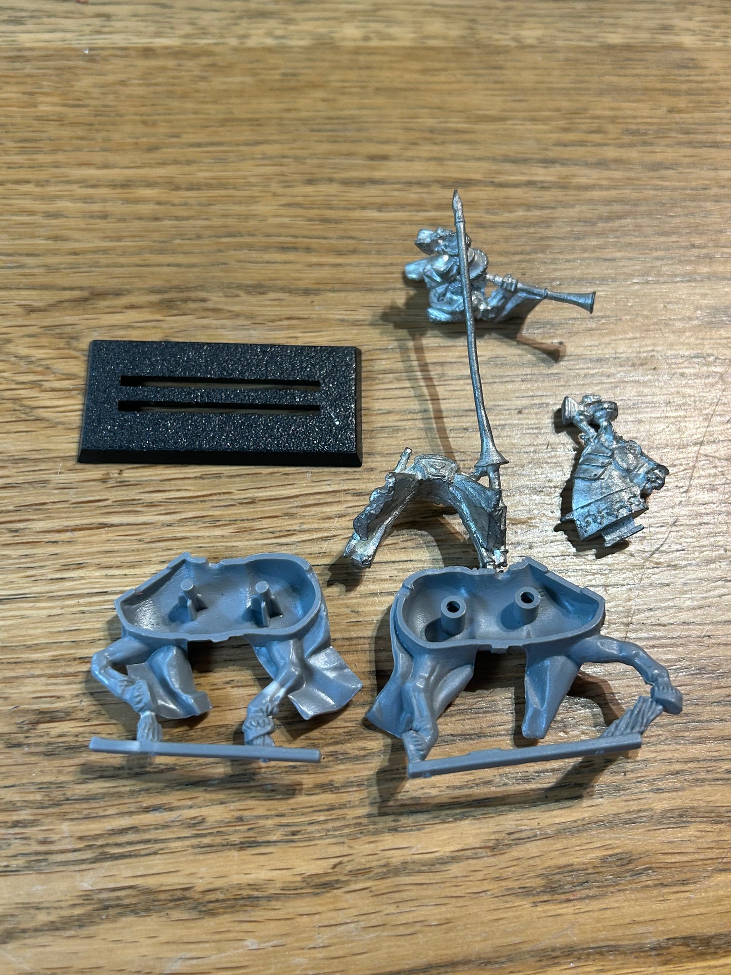 Warhammer Fantasy BRETONNIAN GRAIL KNIGHT MUSICIAN metal 5th edition