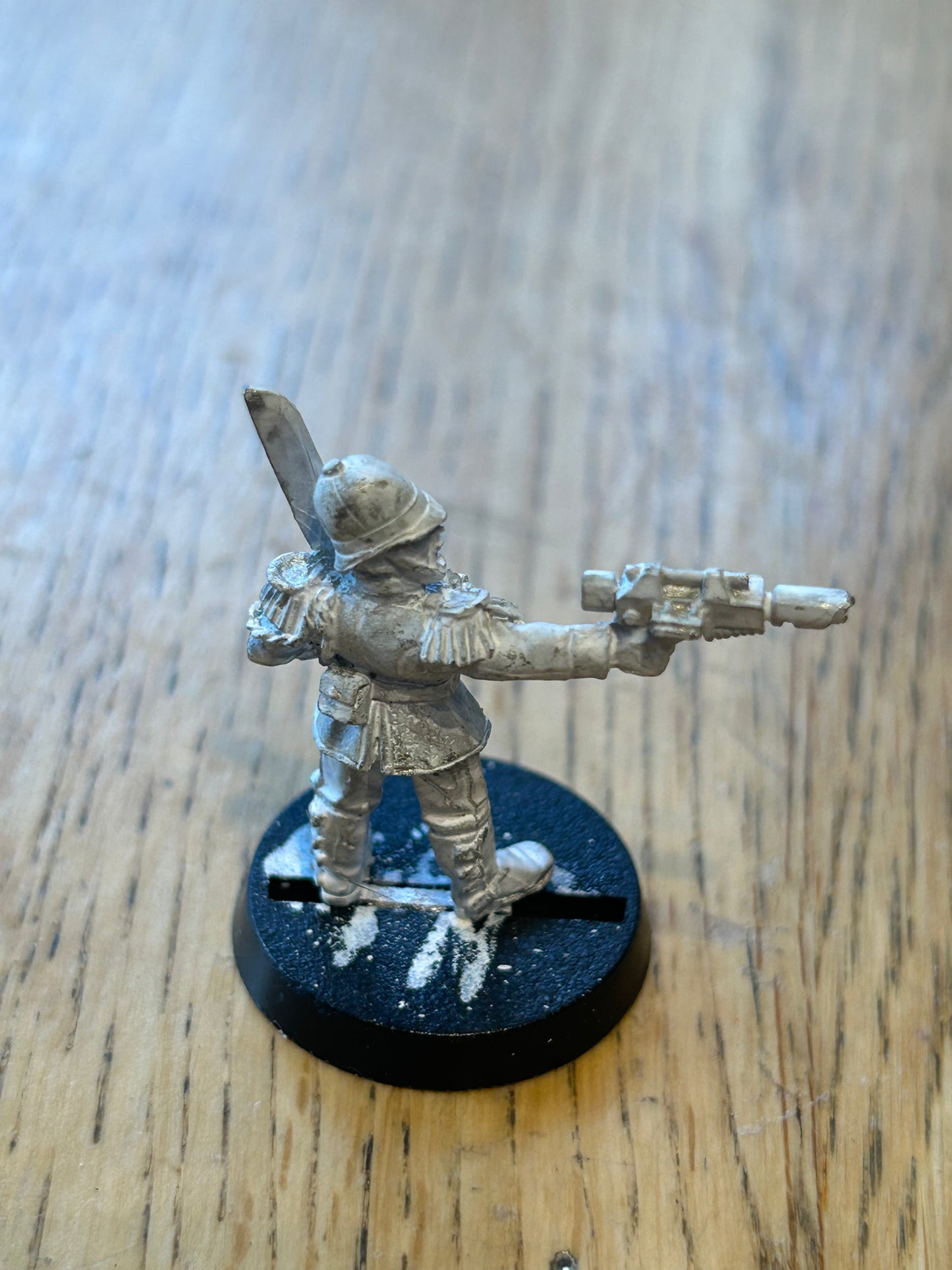 WARHAMMER 40K IMPERIAL GUARD ARMY-PRAETORIAN sergeant