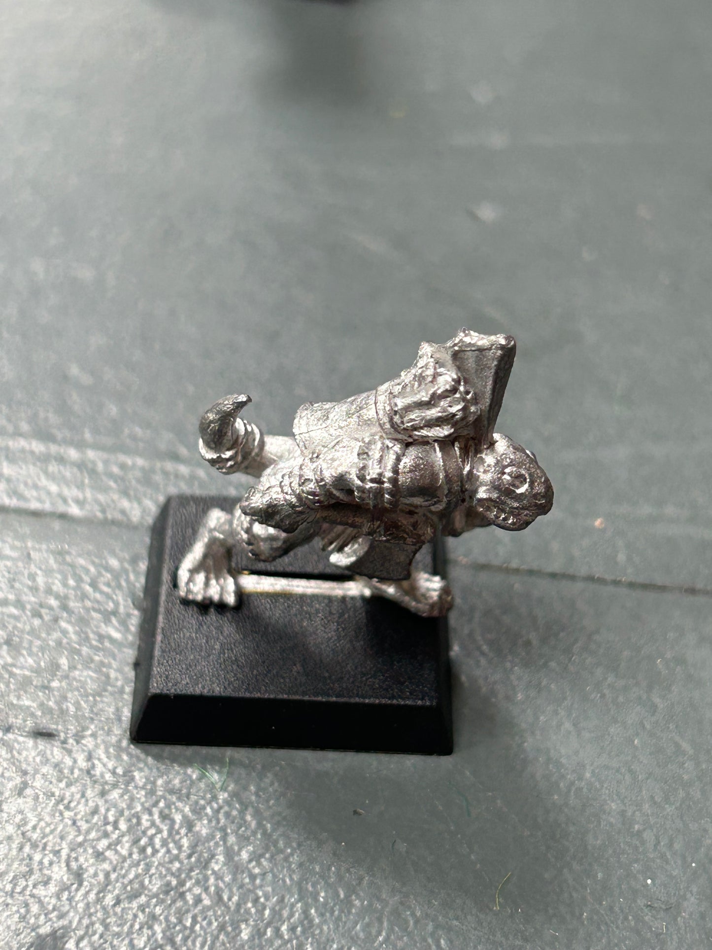 Games Workshop Warhammer Lizardmen Skink Champion with Bow Metal Figure 96 (5 available)