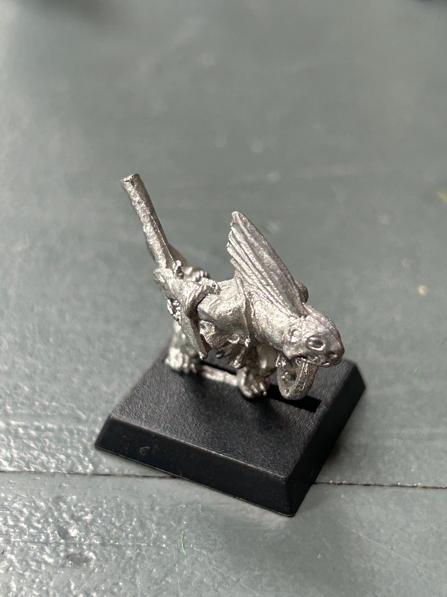 CITADEL WARHAMMER fantasy LIZARDMEN SKINK with javelin