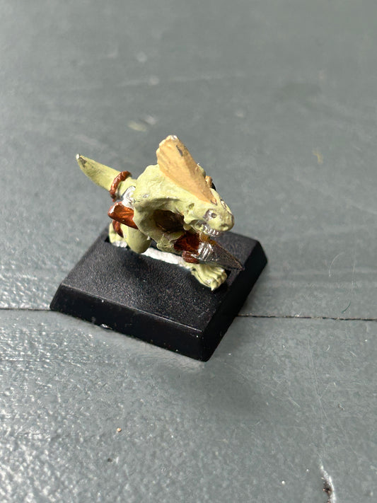 CITADEL WARHAMMER fantasy LIZARDMEN SKINK with javelin