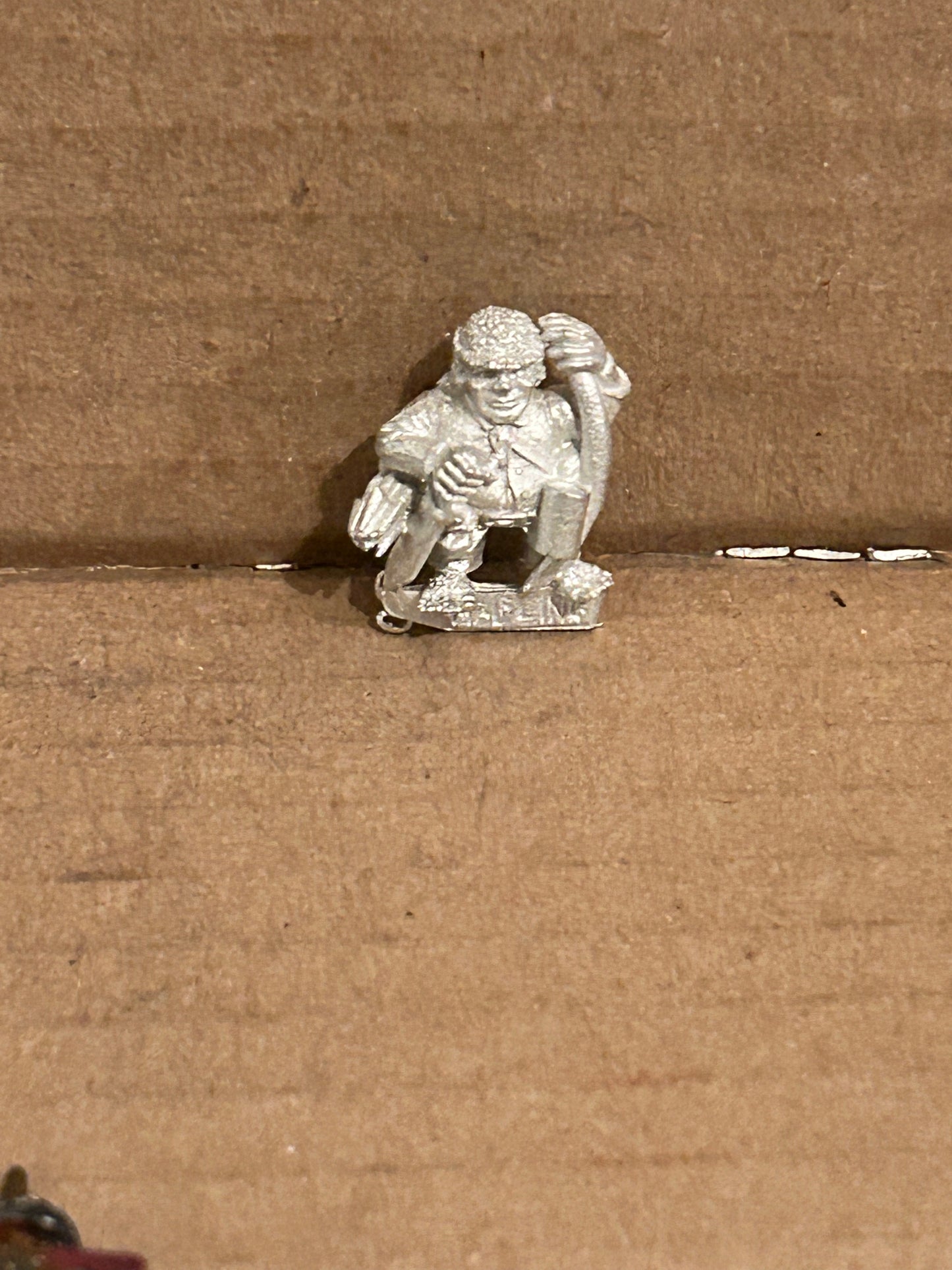 Warhammer Fantasy Halfling lumpin croop fighting cock archer dogs of war (2 of this sculpt available)