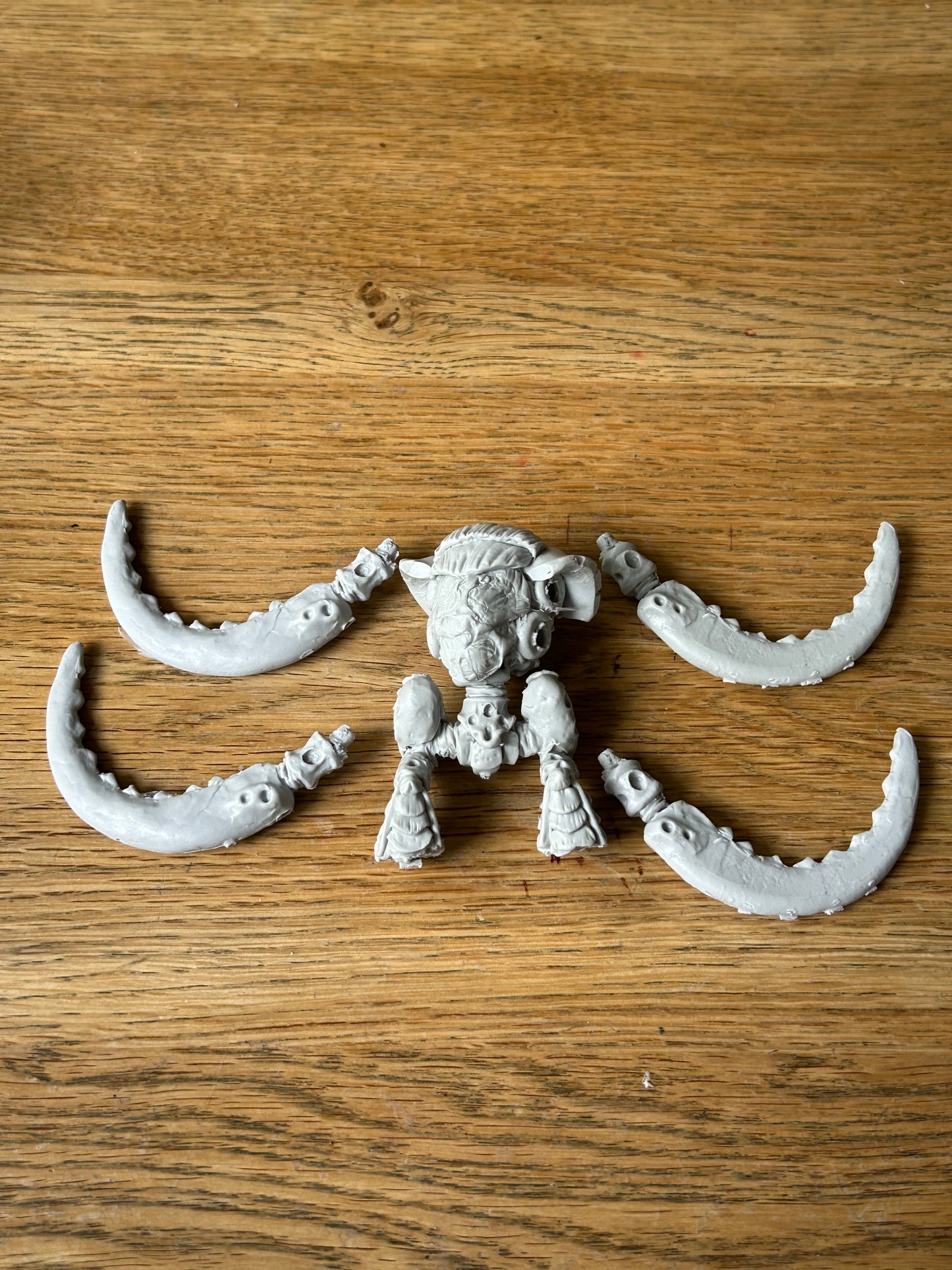 Alien monster Carnifax proxy
hybrid miniatures