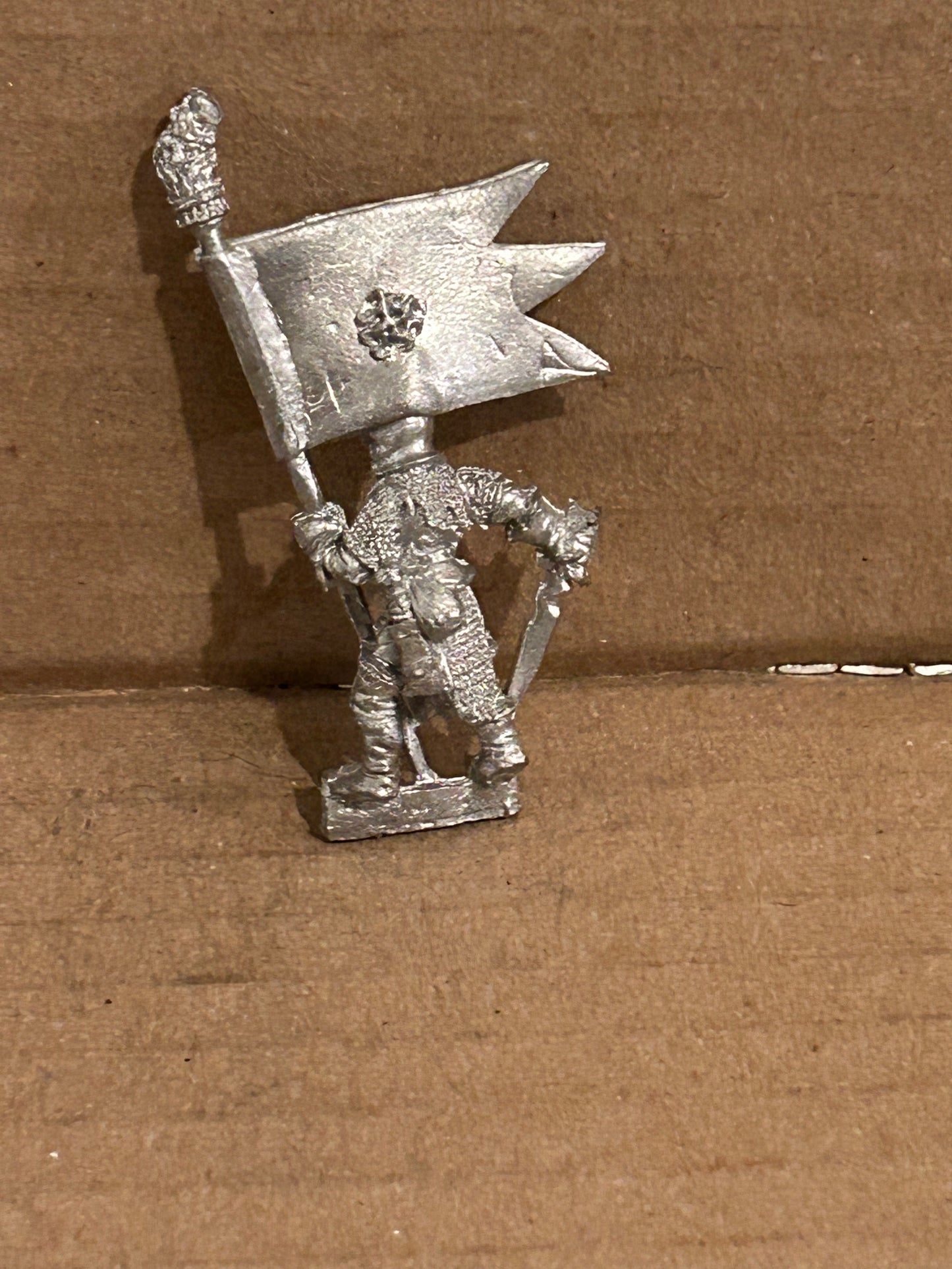 Citadel Knights Of The Cleansing Flame standard bearer Games Workshop warhammer fantasy regiments of renown rr17