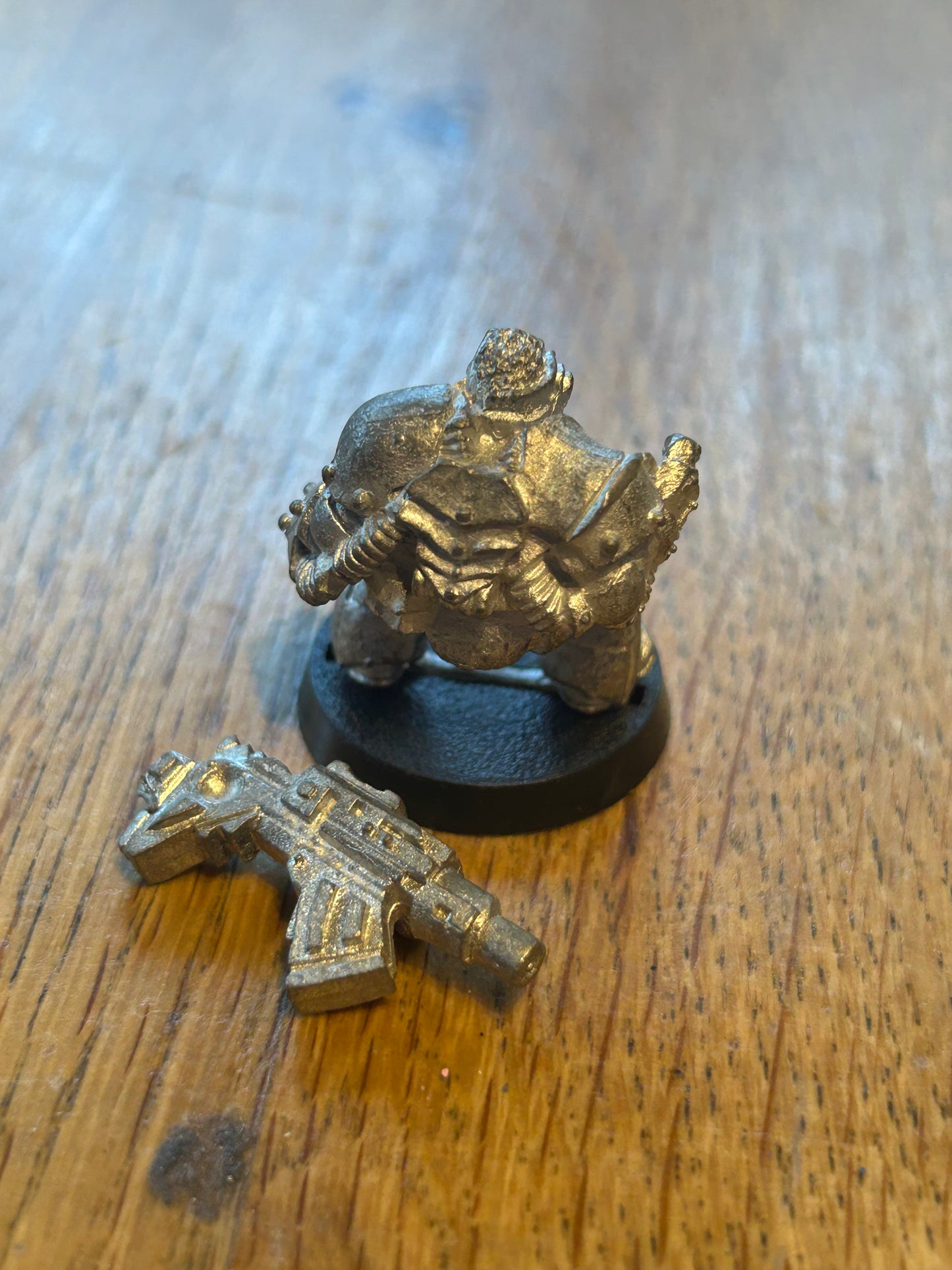 40k Space Marine Heavy Weapon Devastator with heavy bolter and power glove Rogue Trader metal RT103