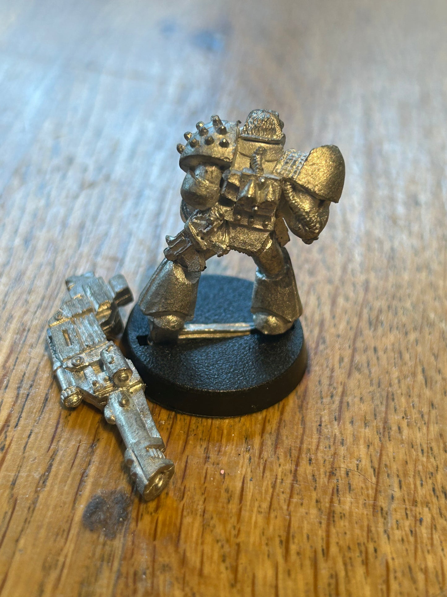40k Space Marine Heavy Weapon Devastator with las cannon Rogue Trader metal RT103